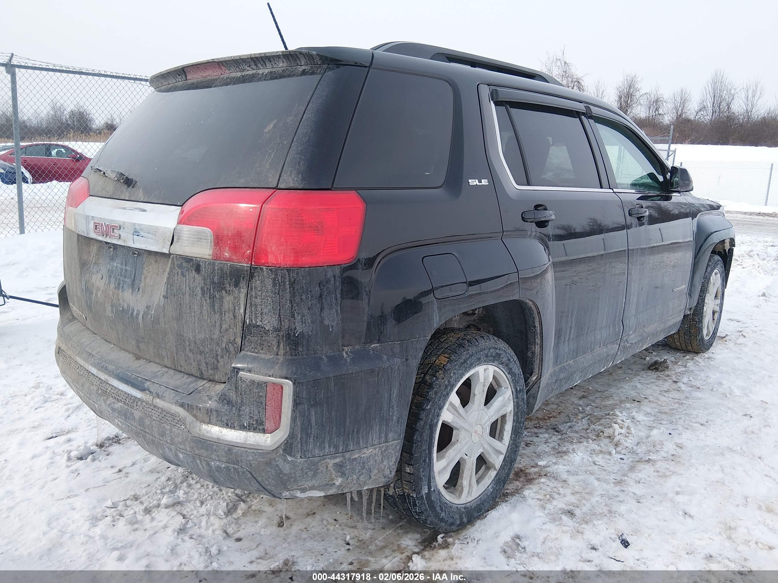 GMC TERRAIN image 4