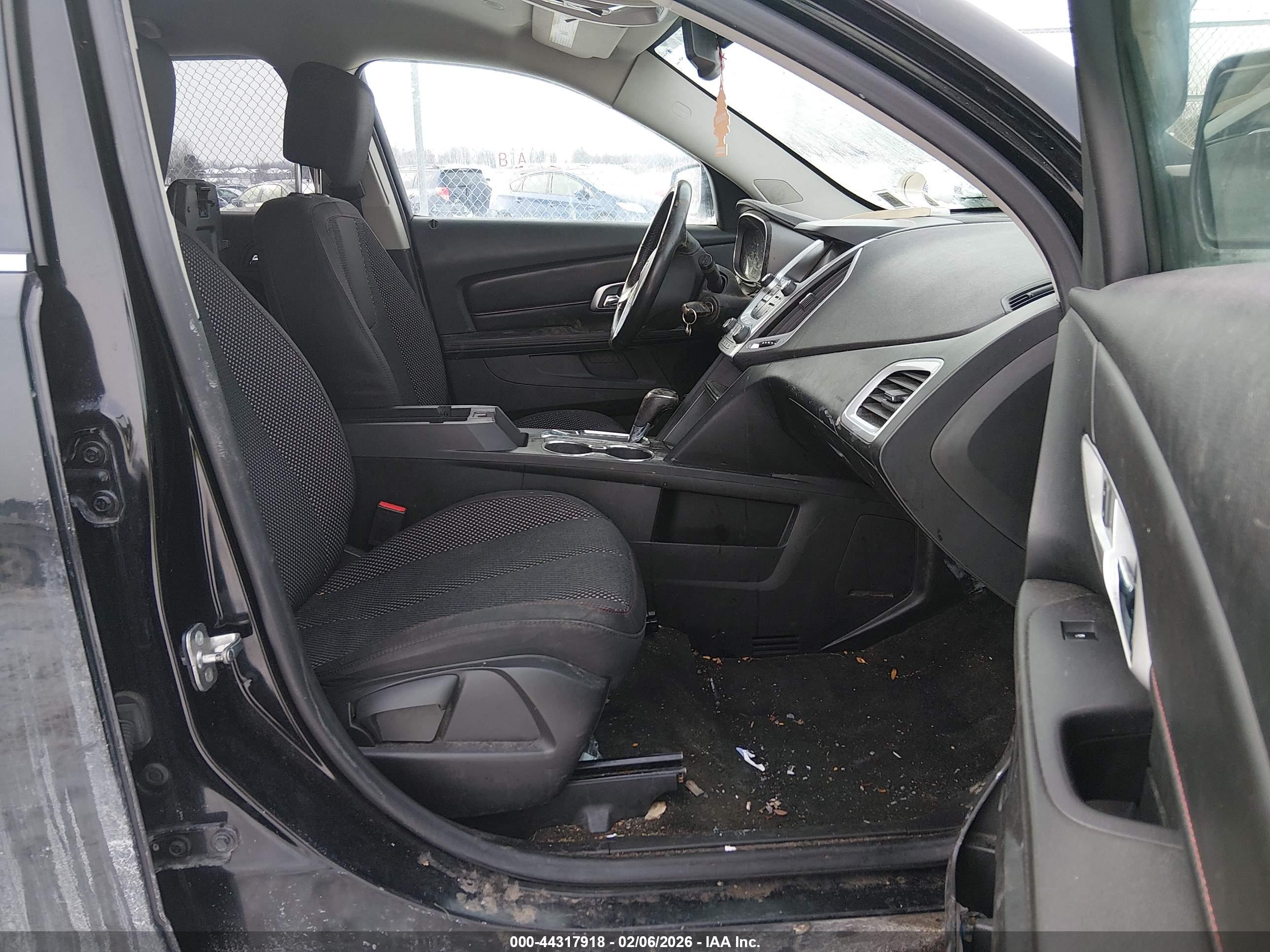 GMC TERRAIN image 5