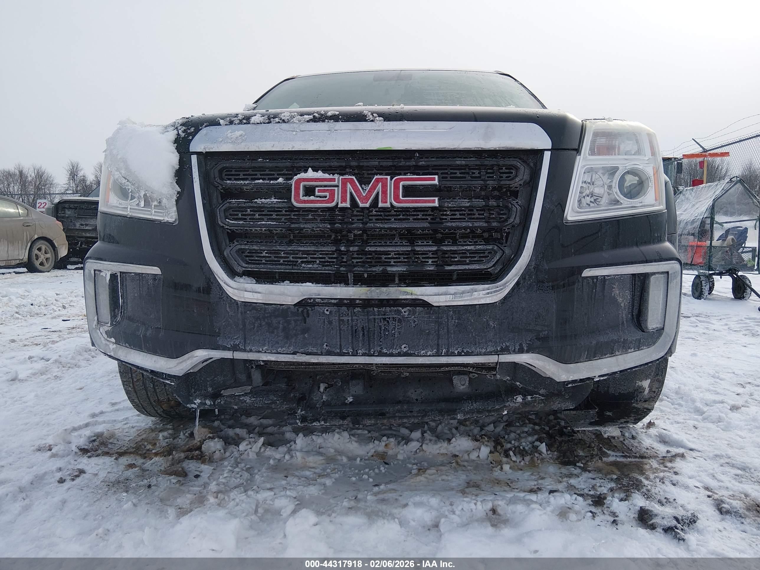 GMC TERRAIN image 6
