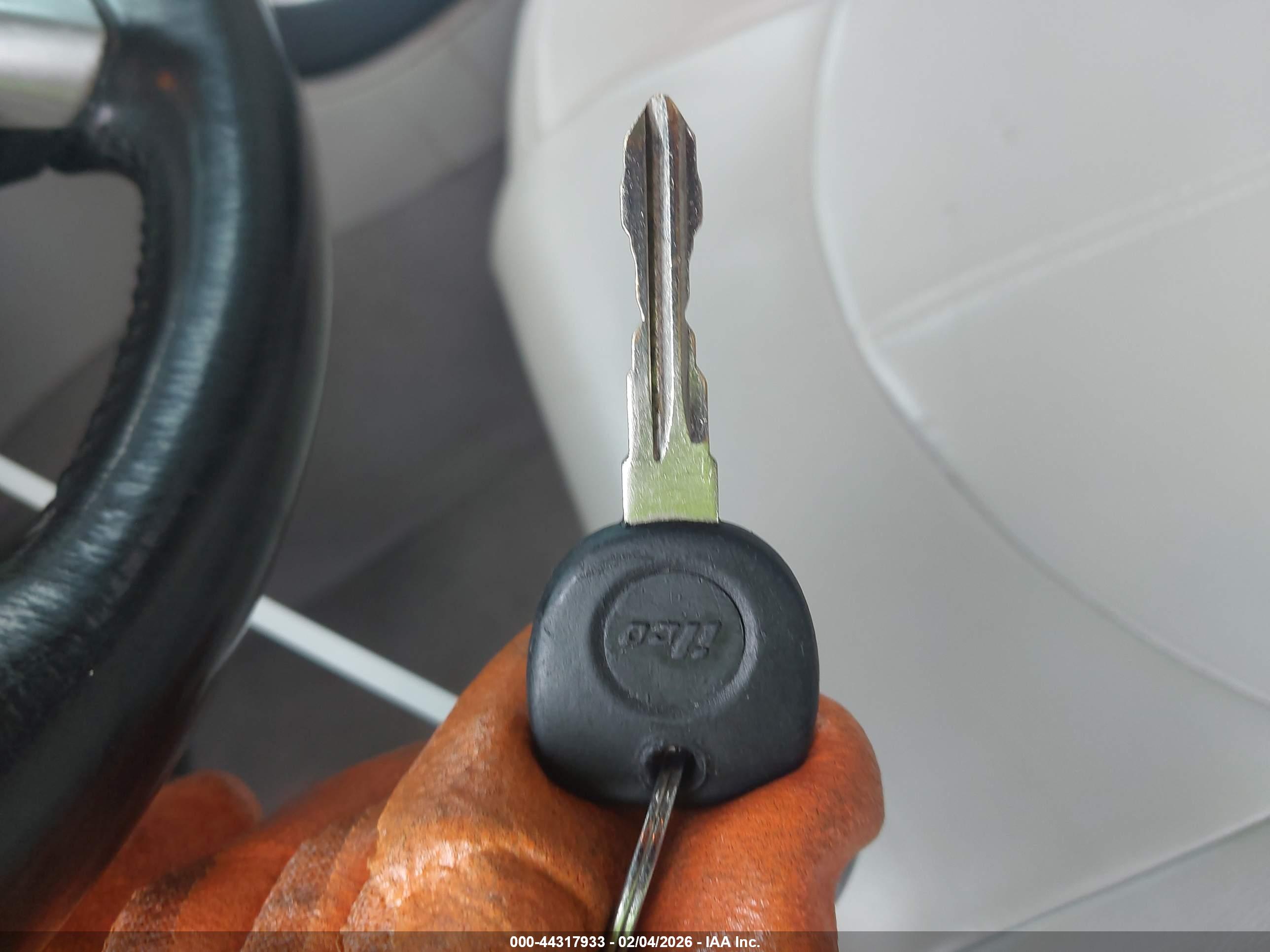 GMC ACADIA image 11