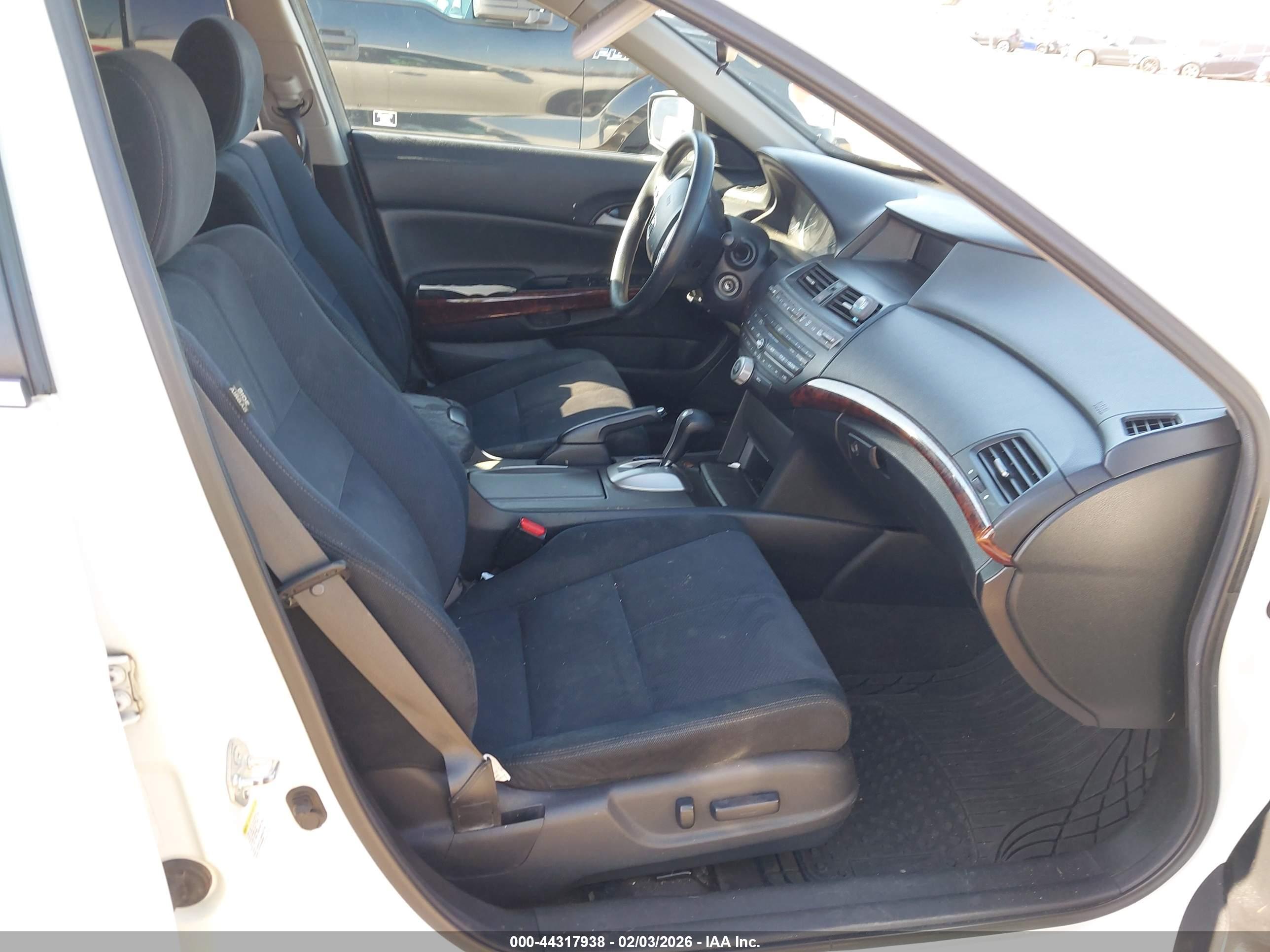 HONDA ACCORD image 5