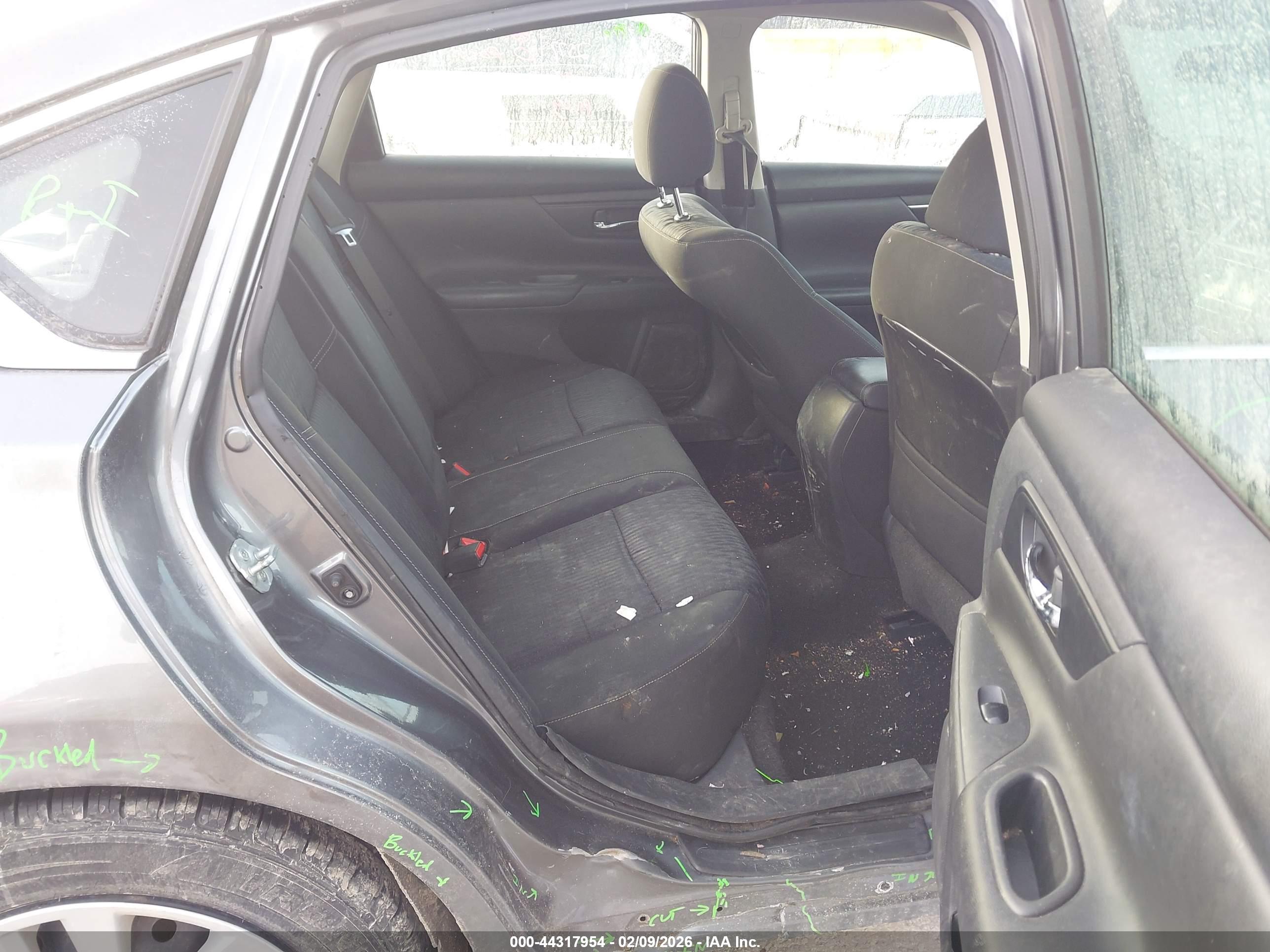 NISSAN ALTIMA image 8