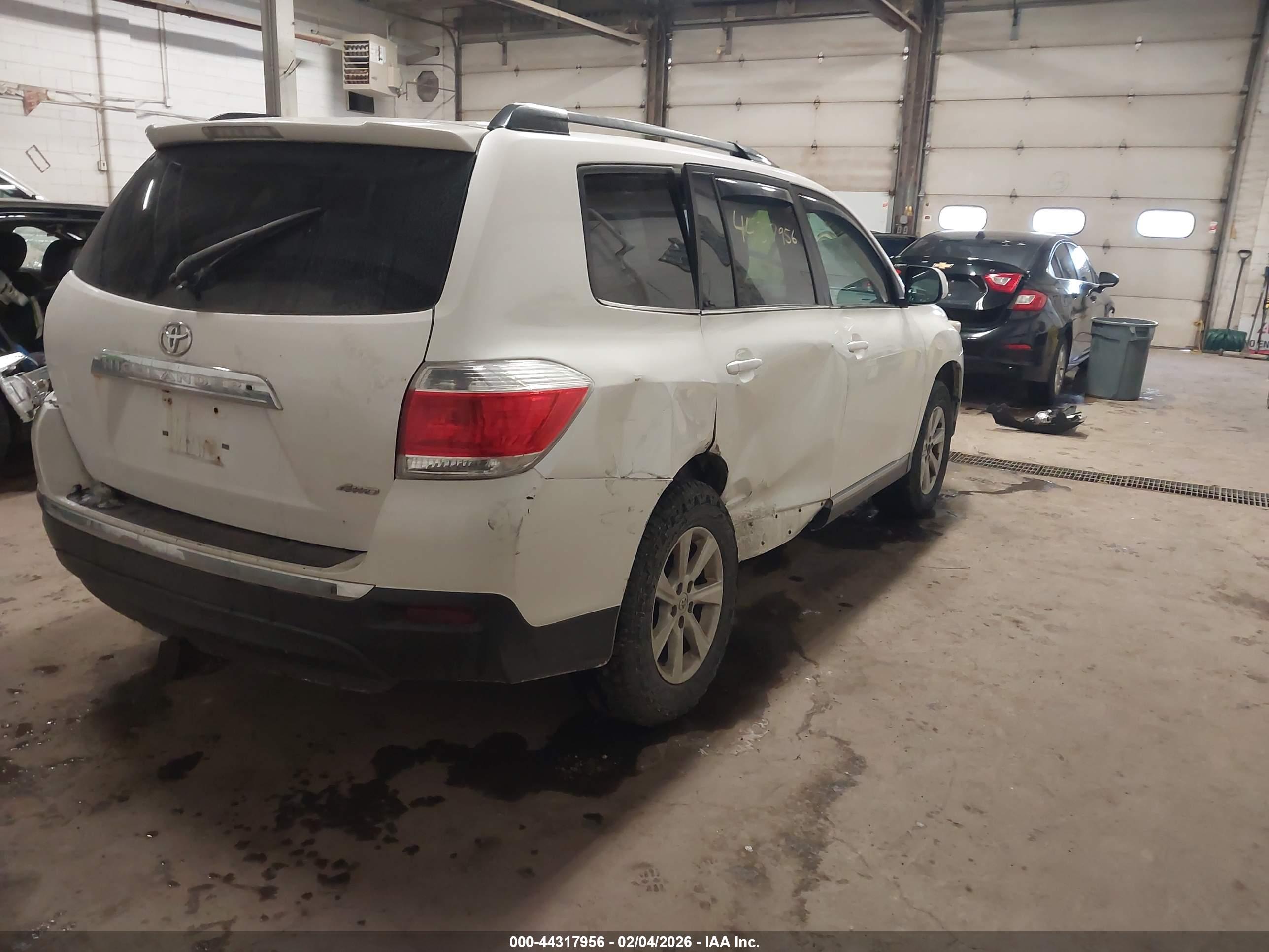 TOYOTA HIGHLANDER image 4