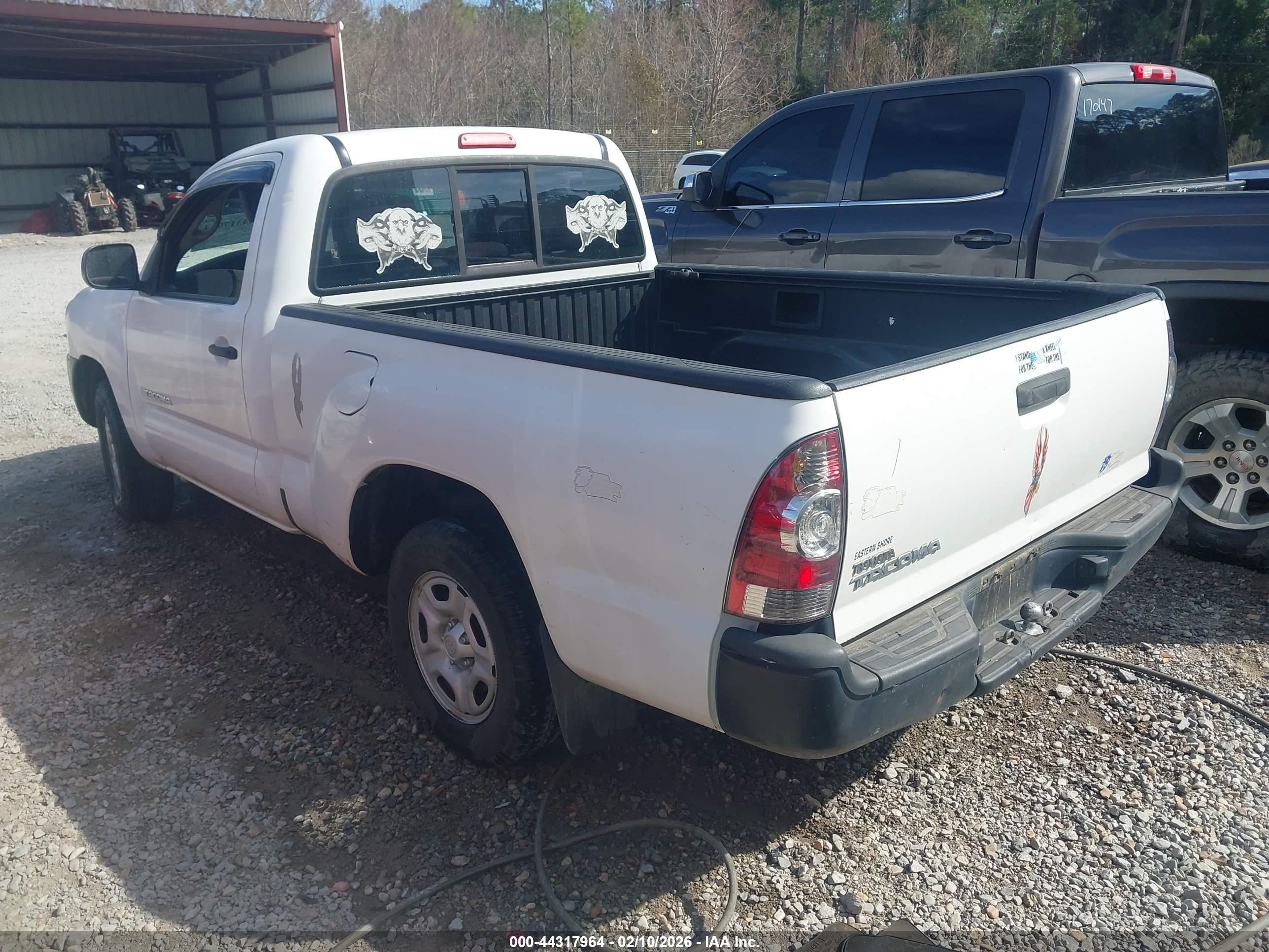 TOYOTA TACOMA image 3