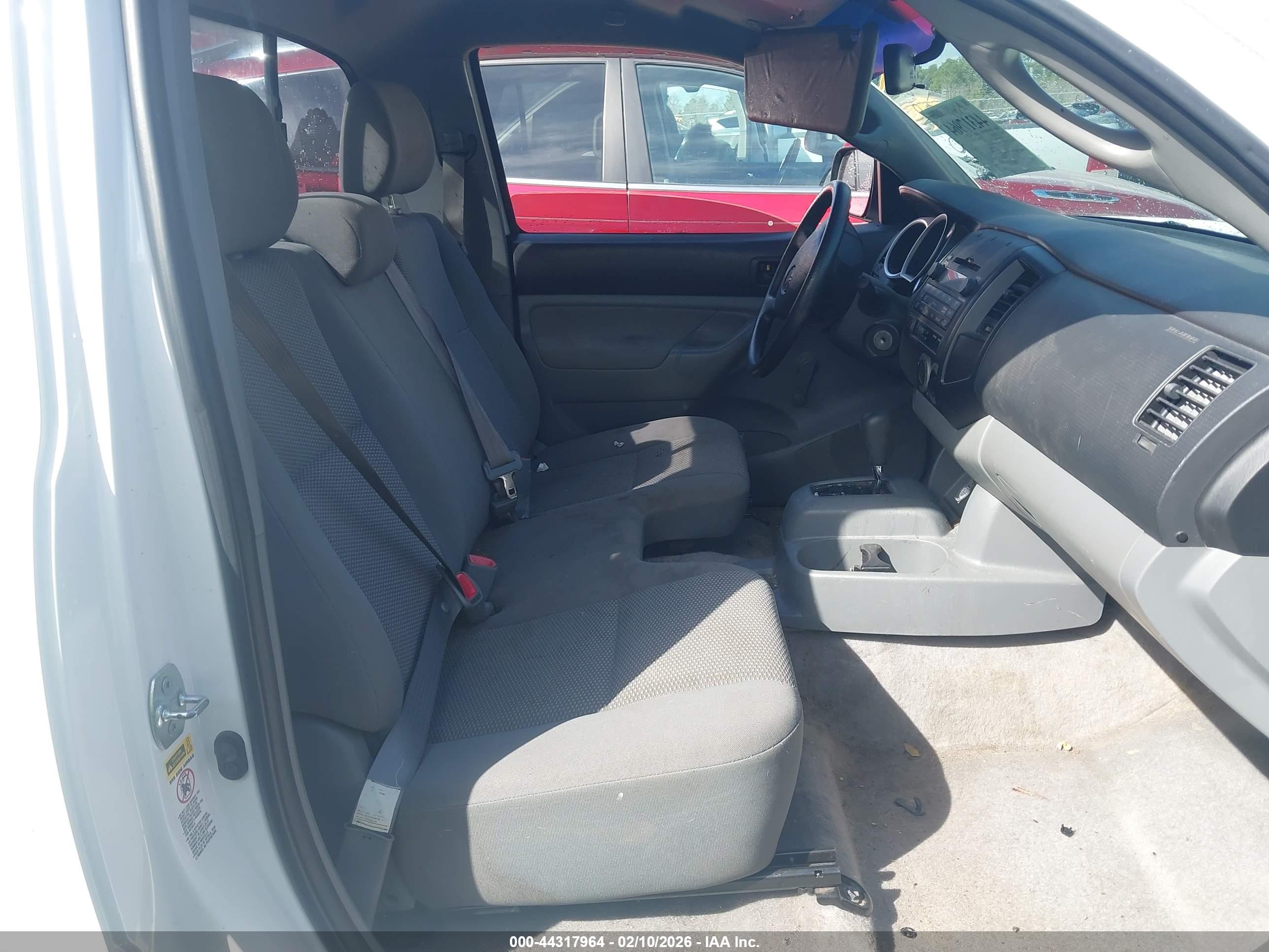TOYOTA TACOMA image 8