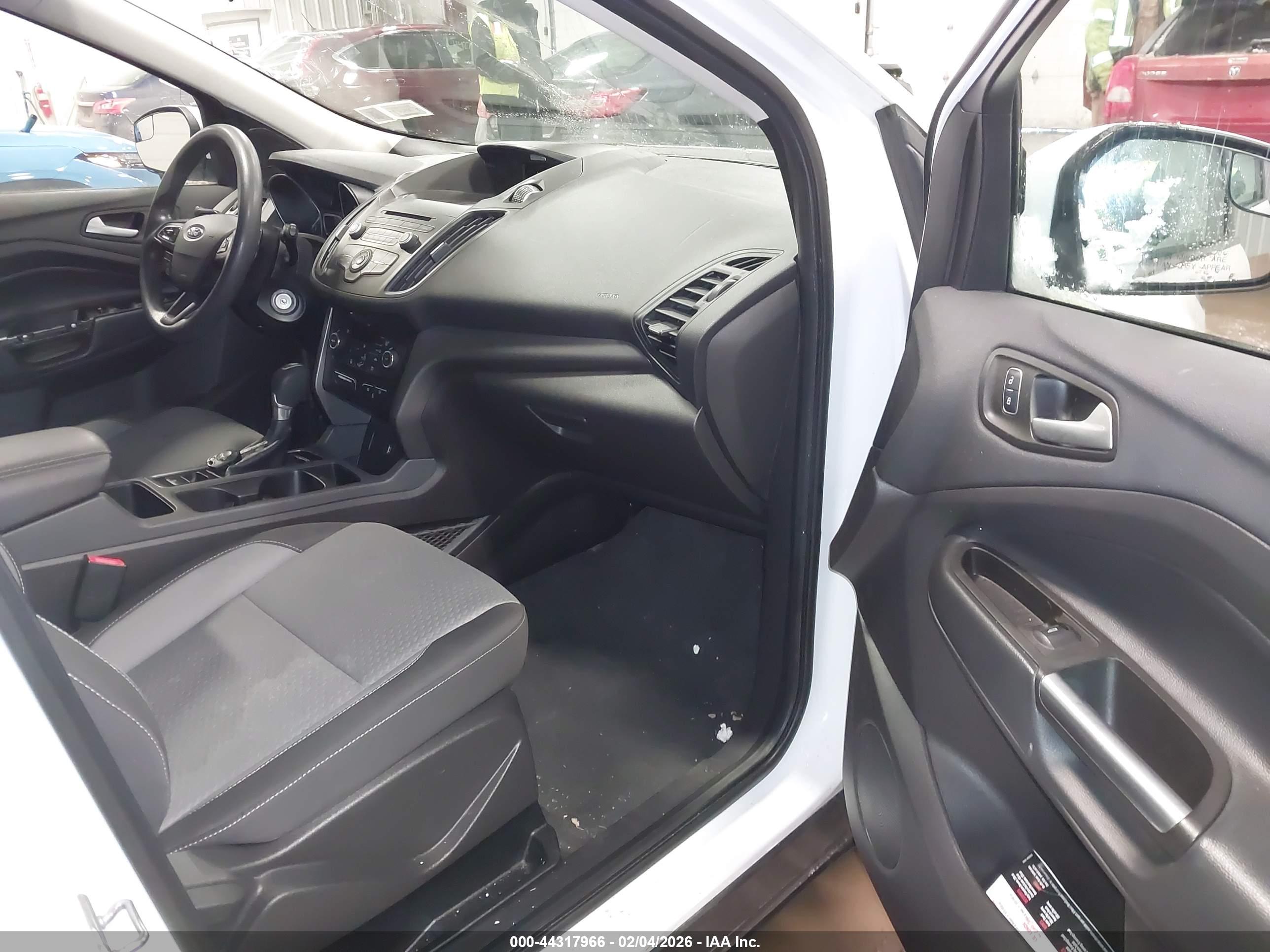 FORD ESCAPE image 5