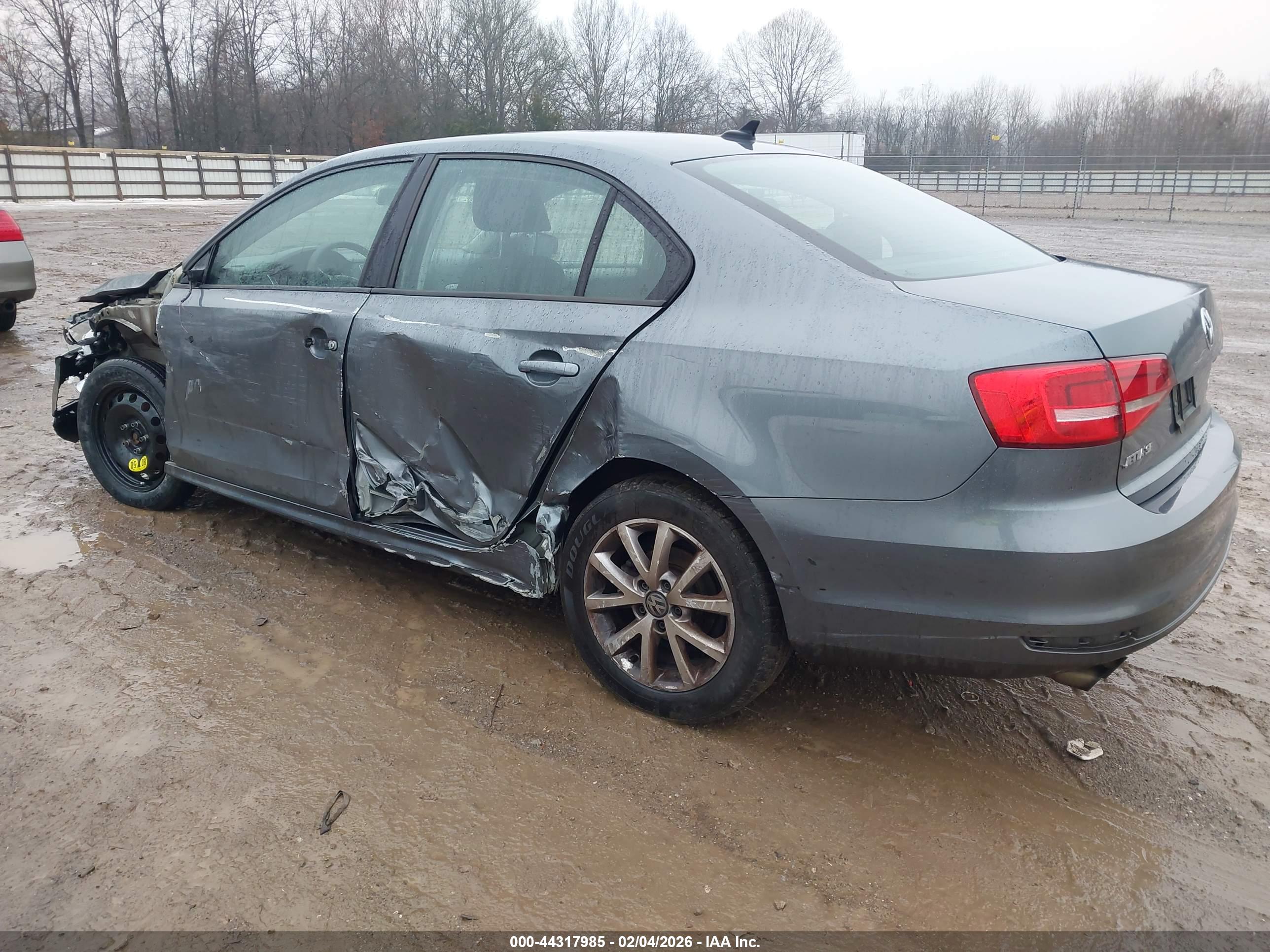VOLKSWAGEN JETTA image 3