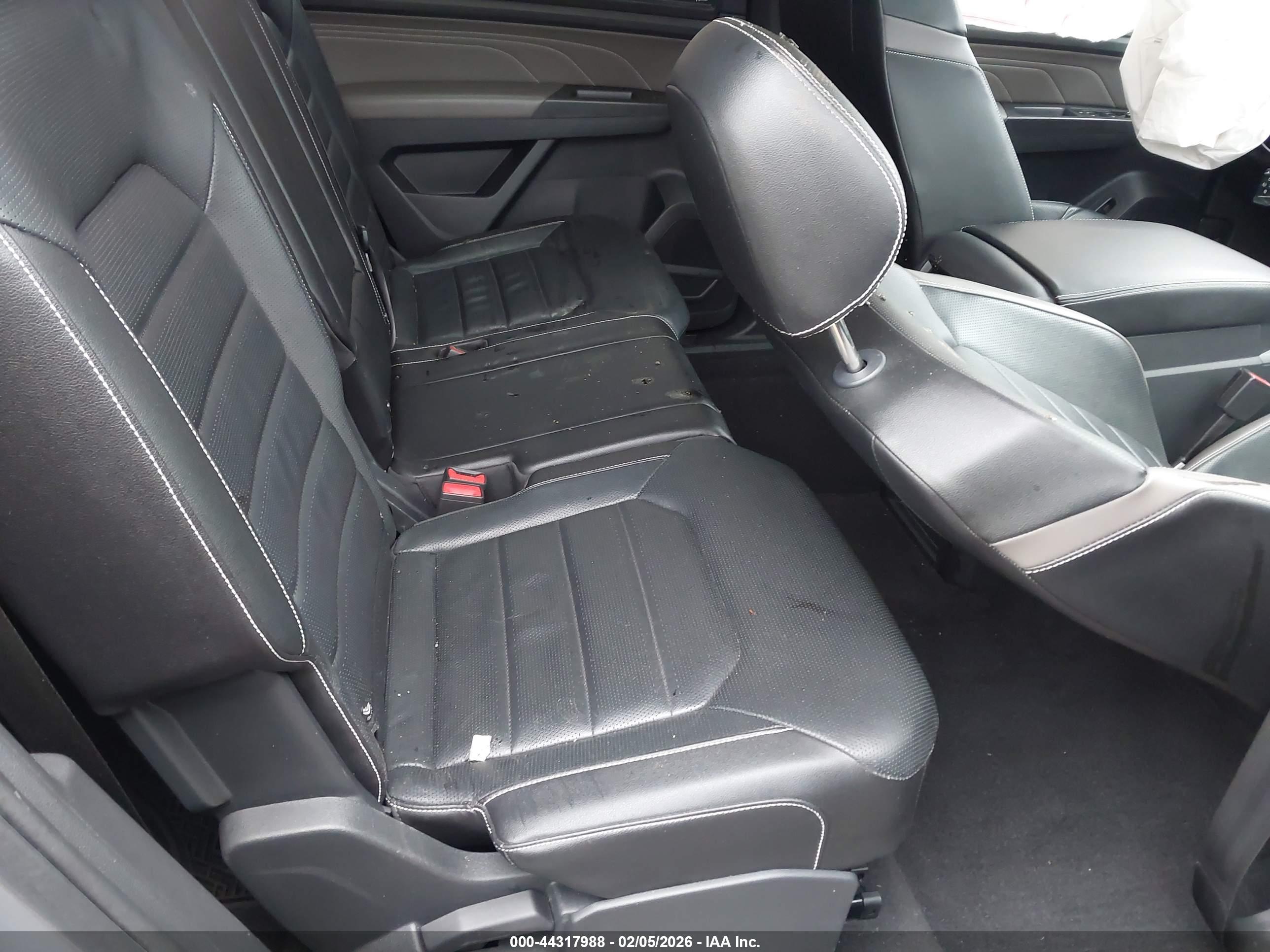 VOLKSWAGEN ATLAS image 8