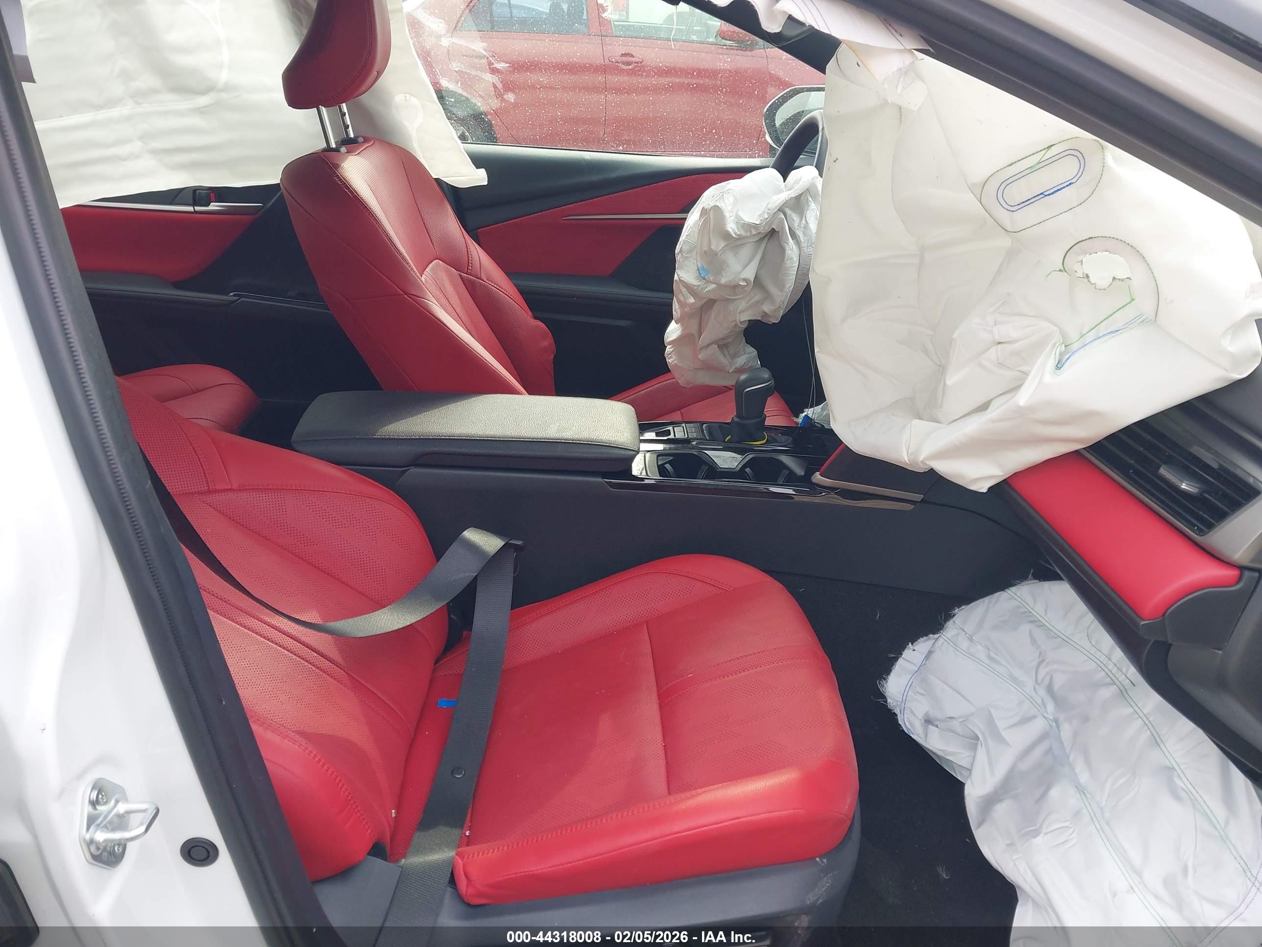 TOYOTA CAMRY image 5
