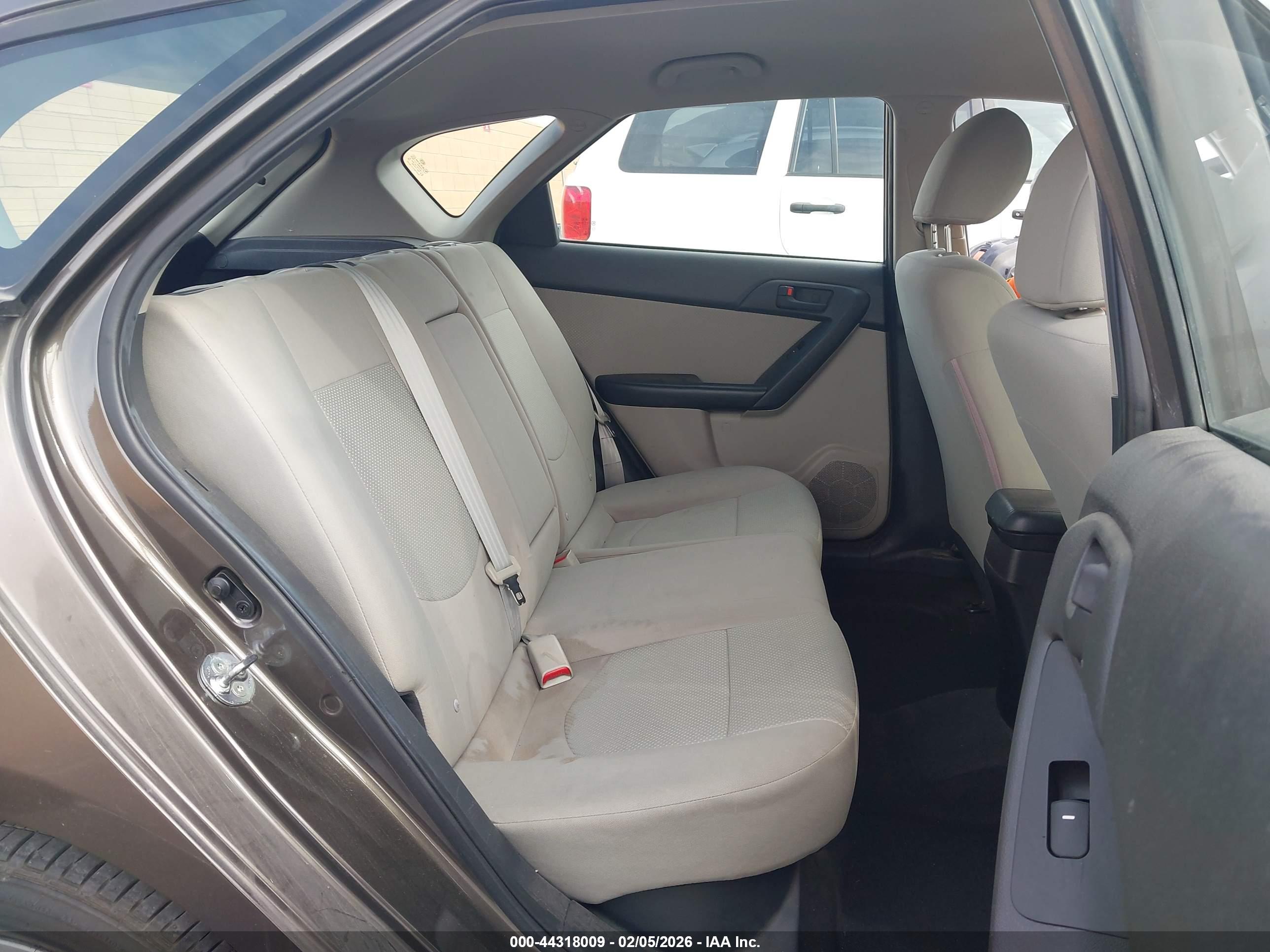 KIA FORTE image 8