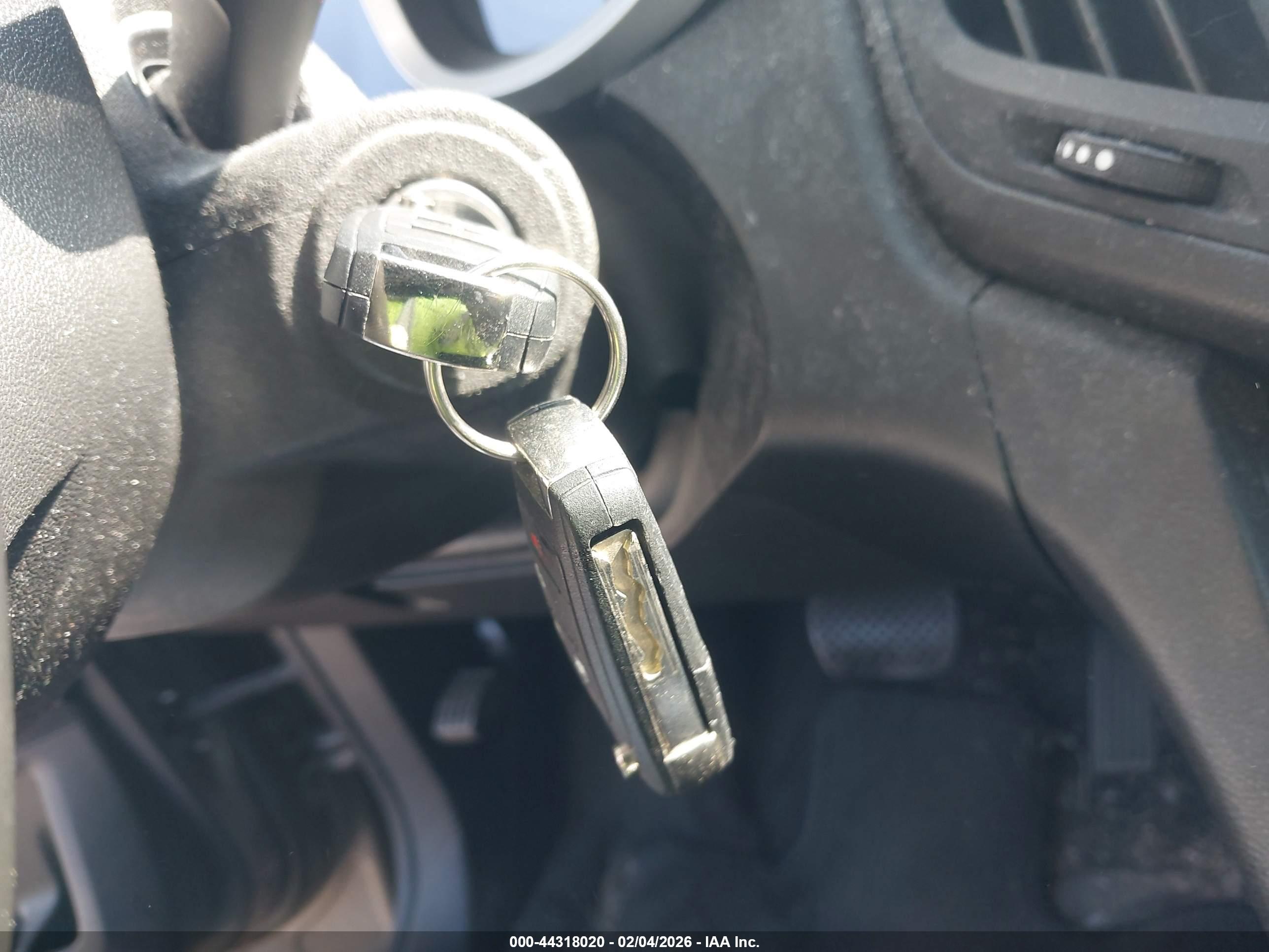 CHEVROLET EQUINOX image 11