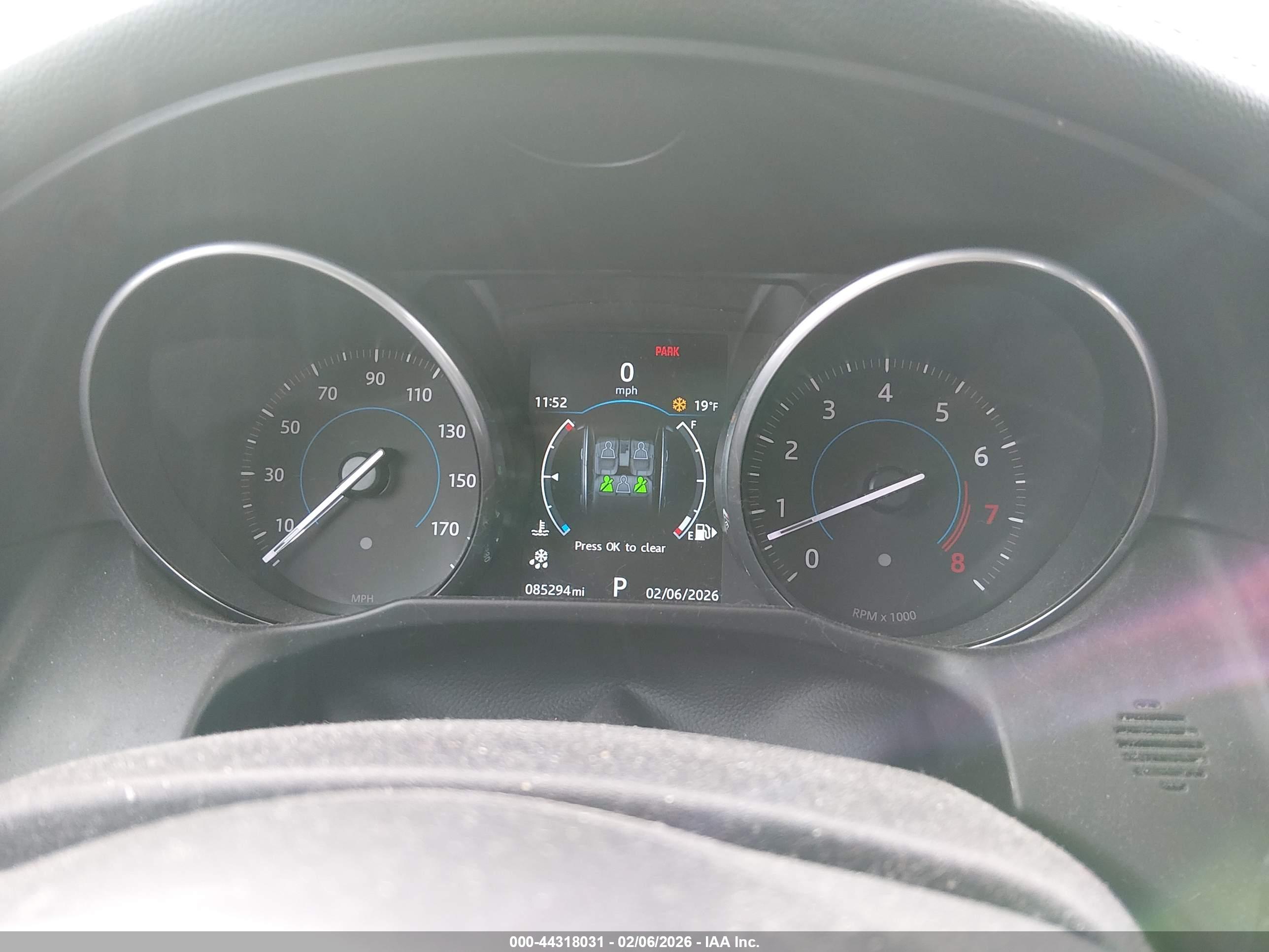 JAGUAR XF image 7