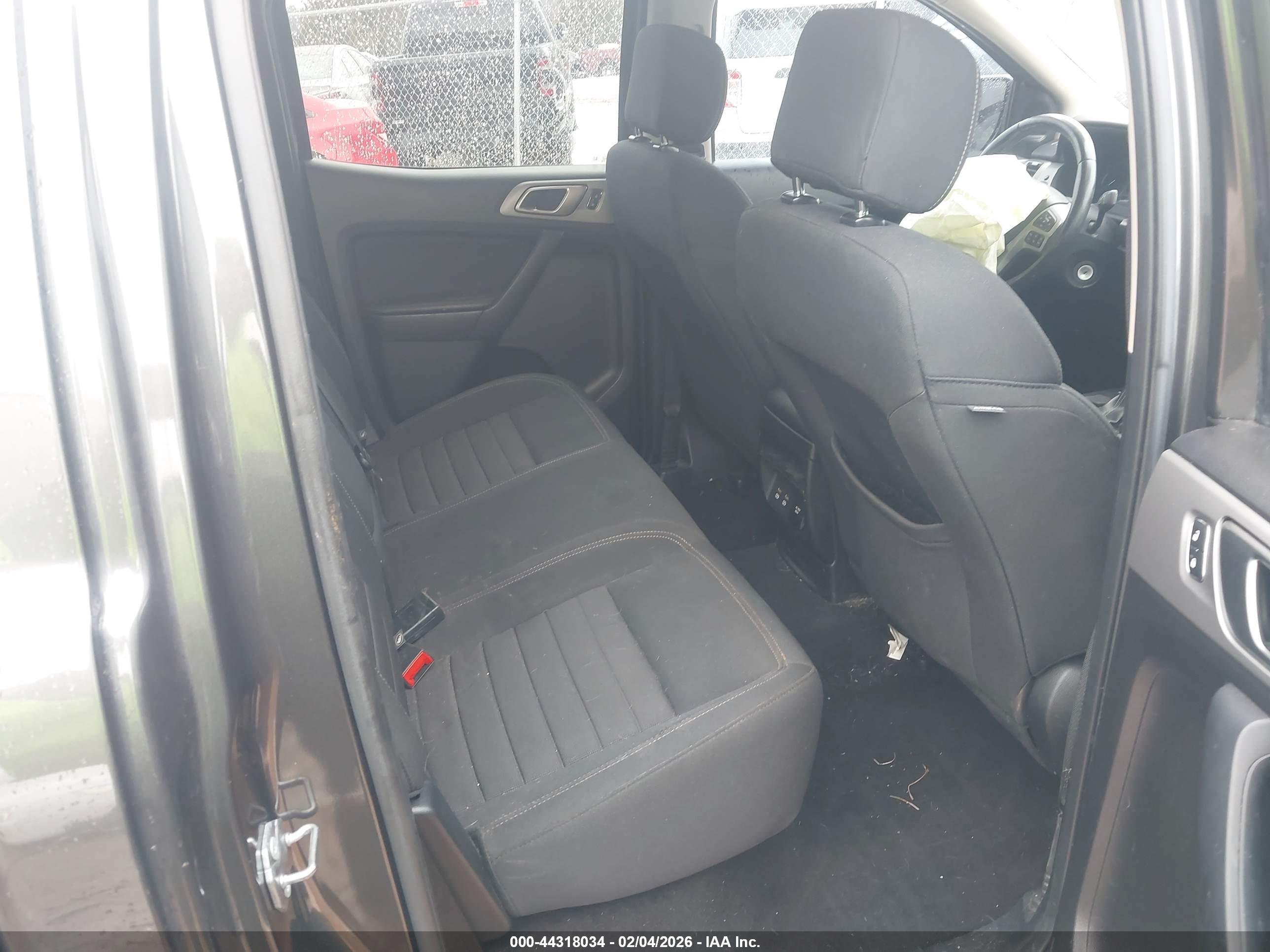 FORD RANGER image 8
