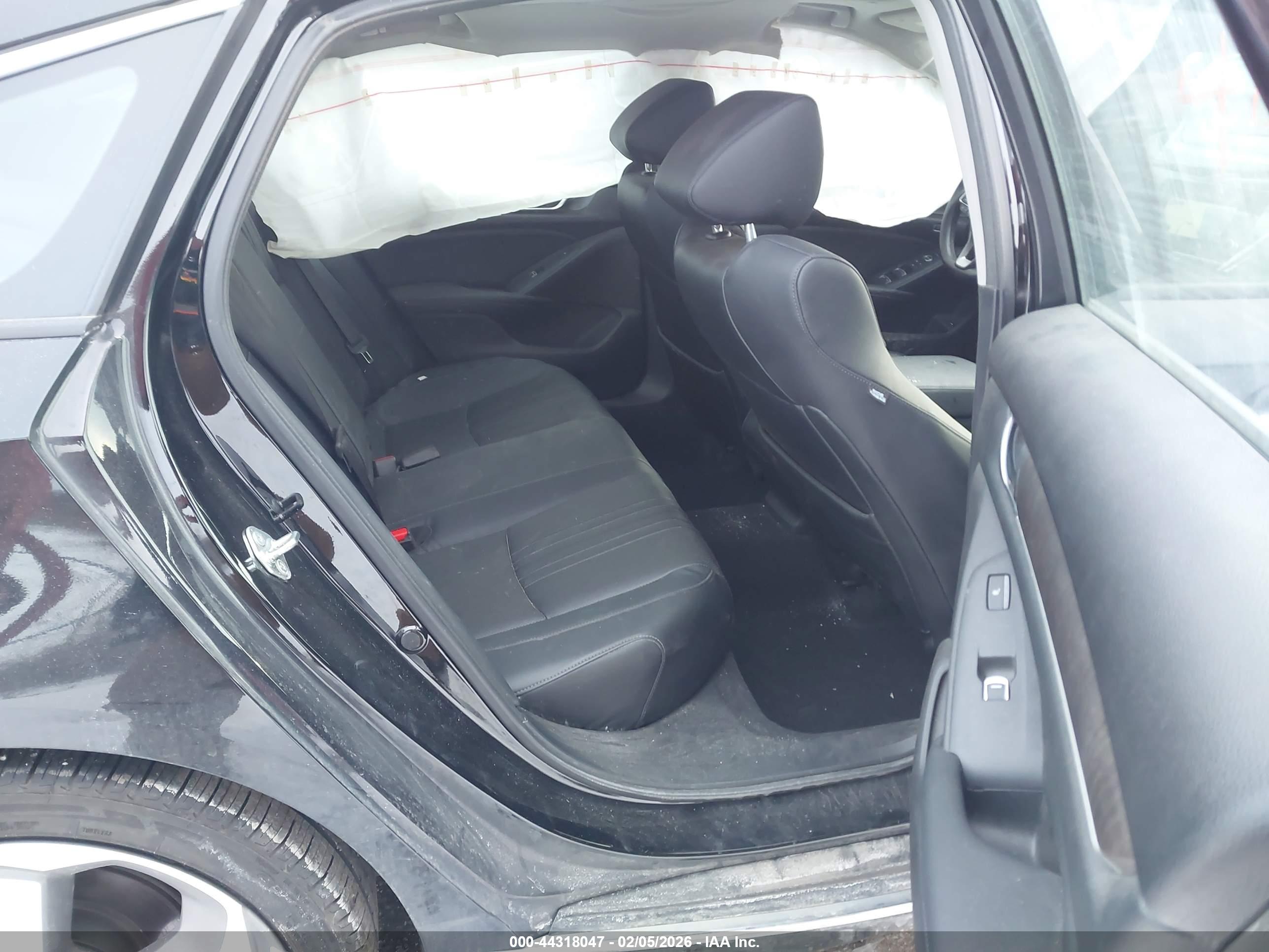 HONDA ACCORD image 8