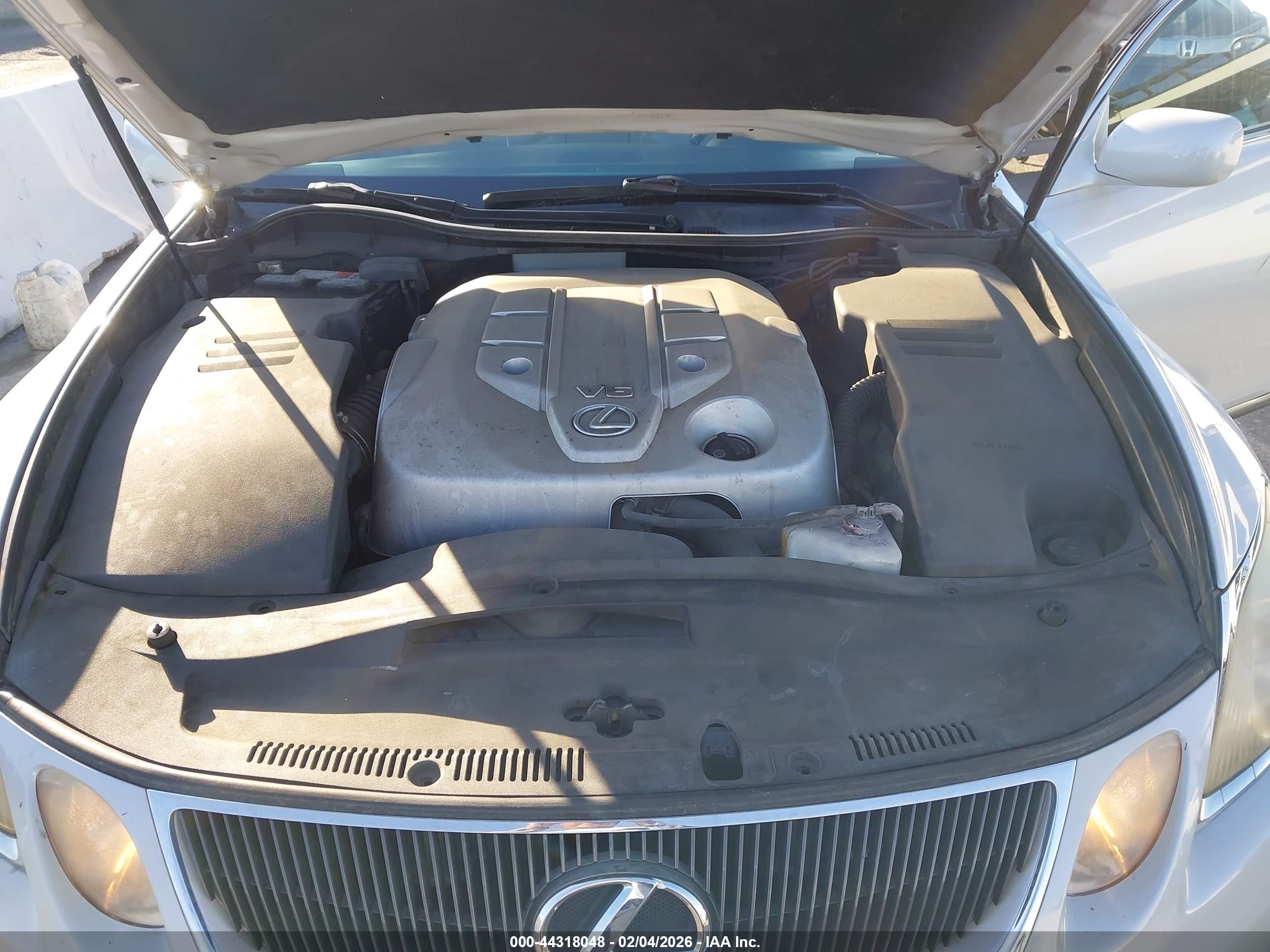 LEXUS GS image 10