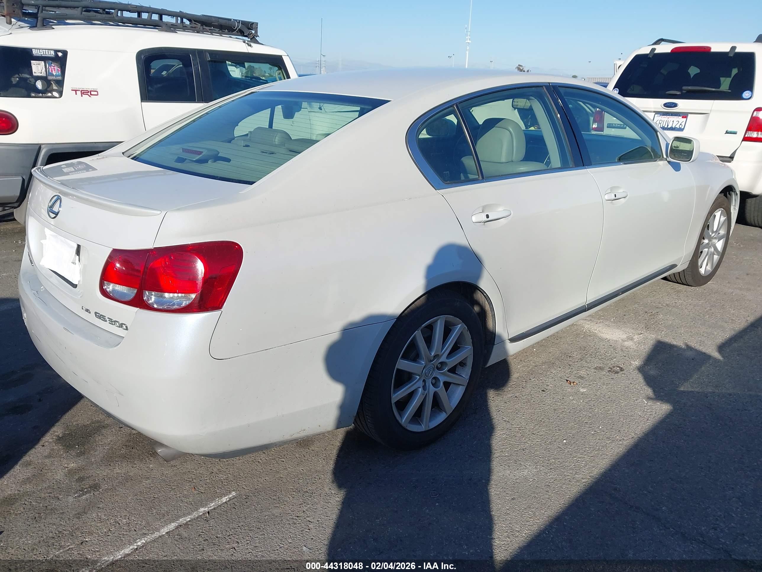 LEXUS GS image 4