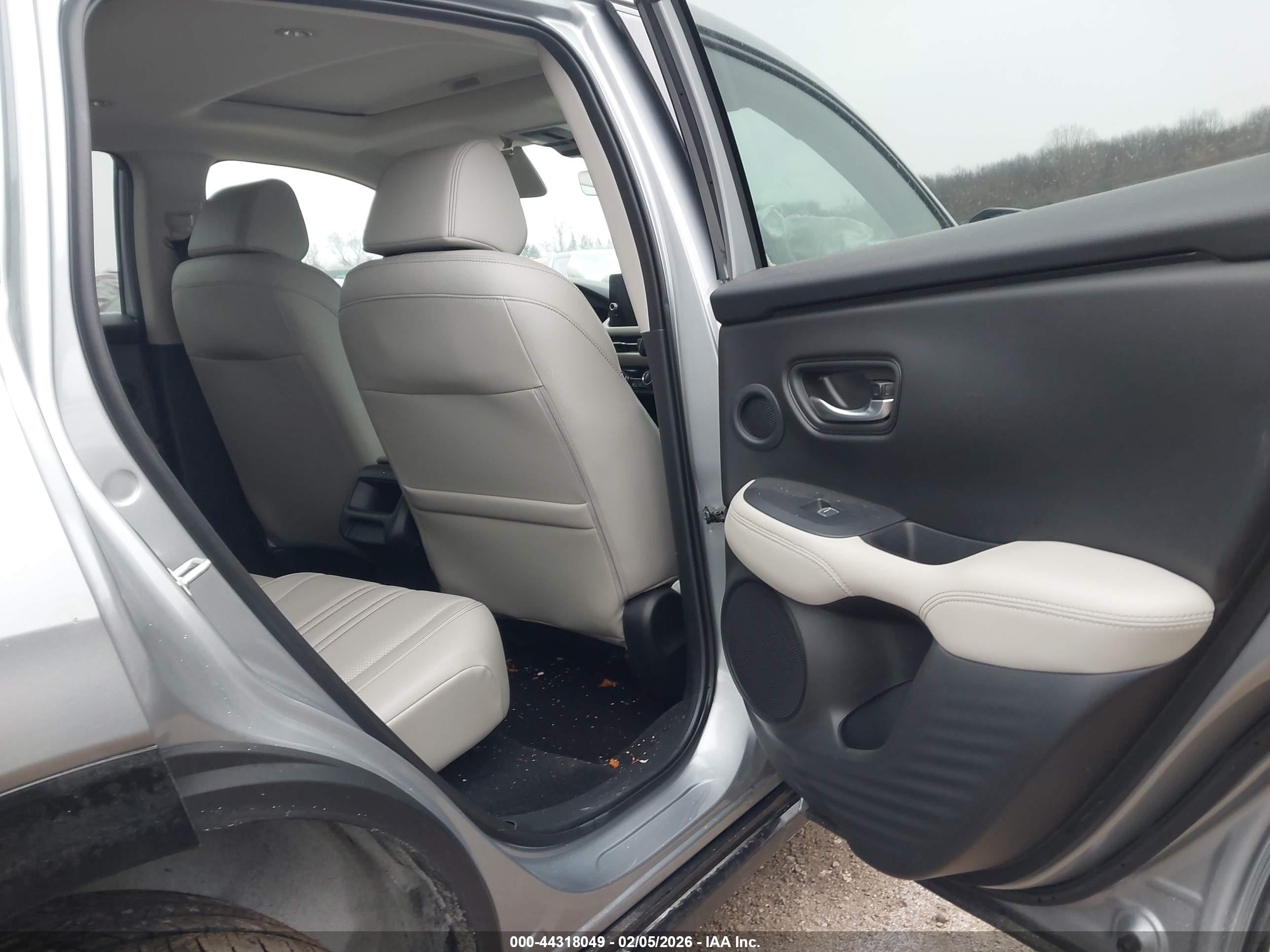 HONDA HR-V image 8