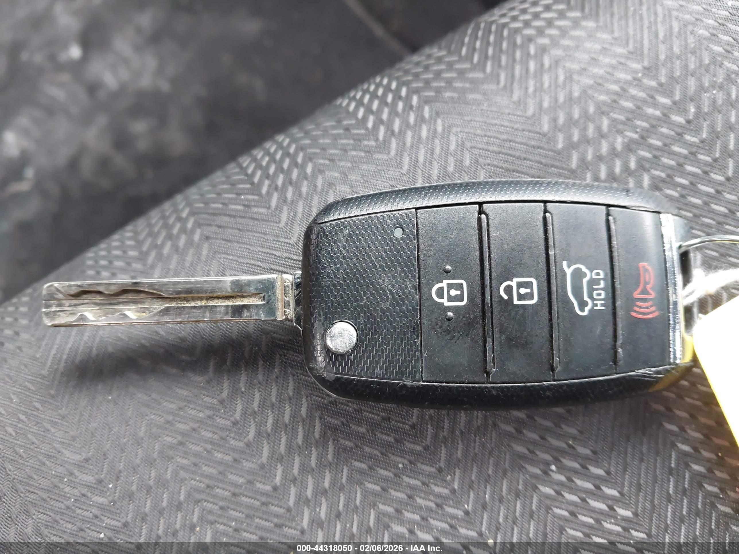 KIA SPORTAGE image 11