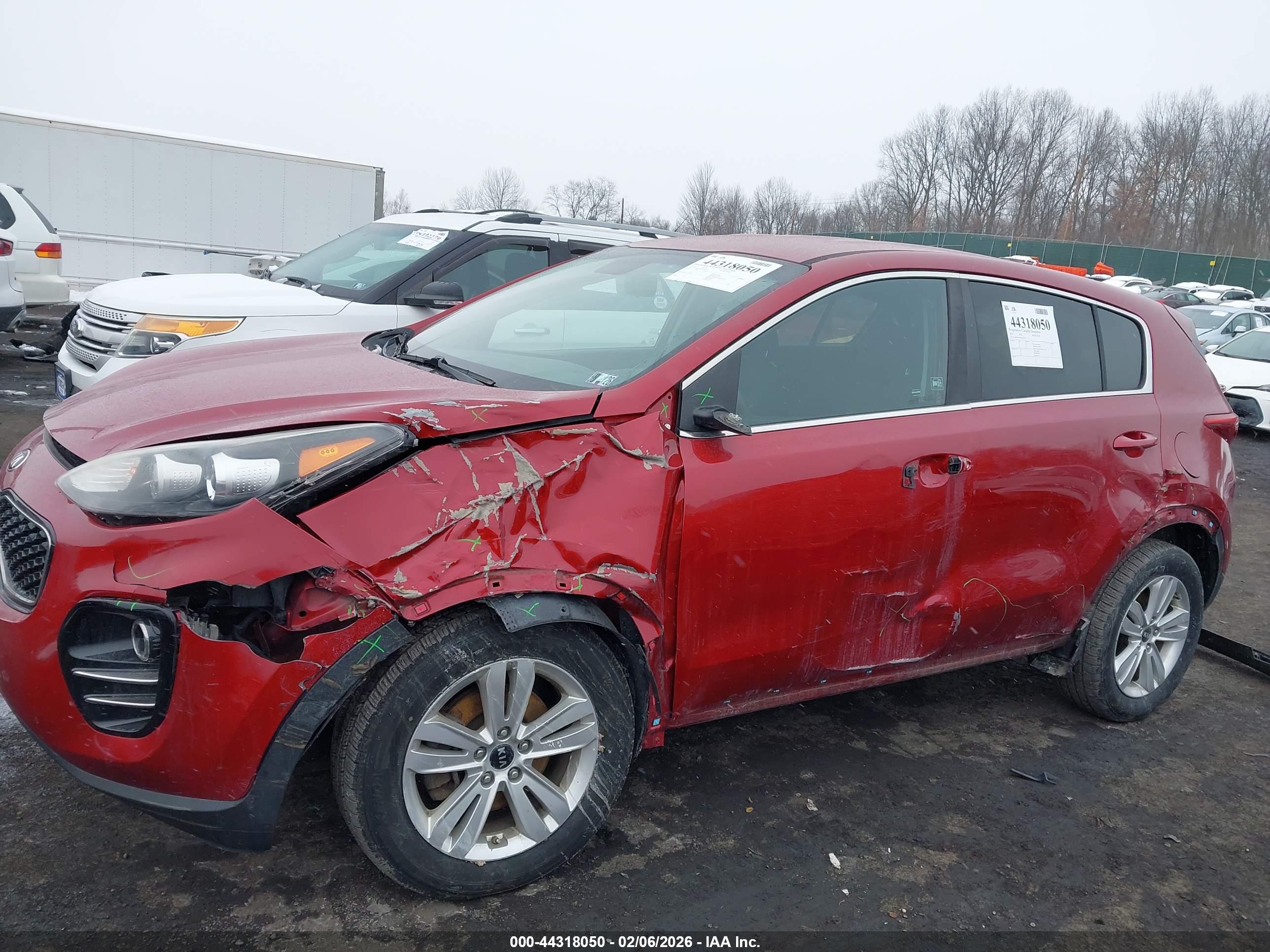 KIA SPORTAGE image 6