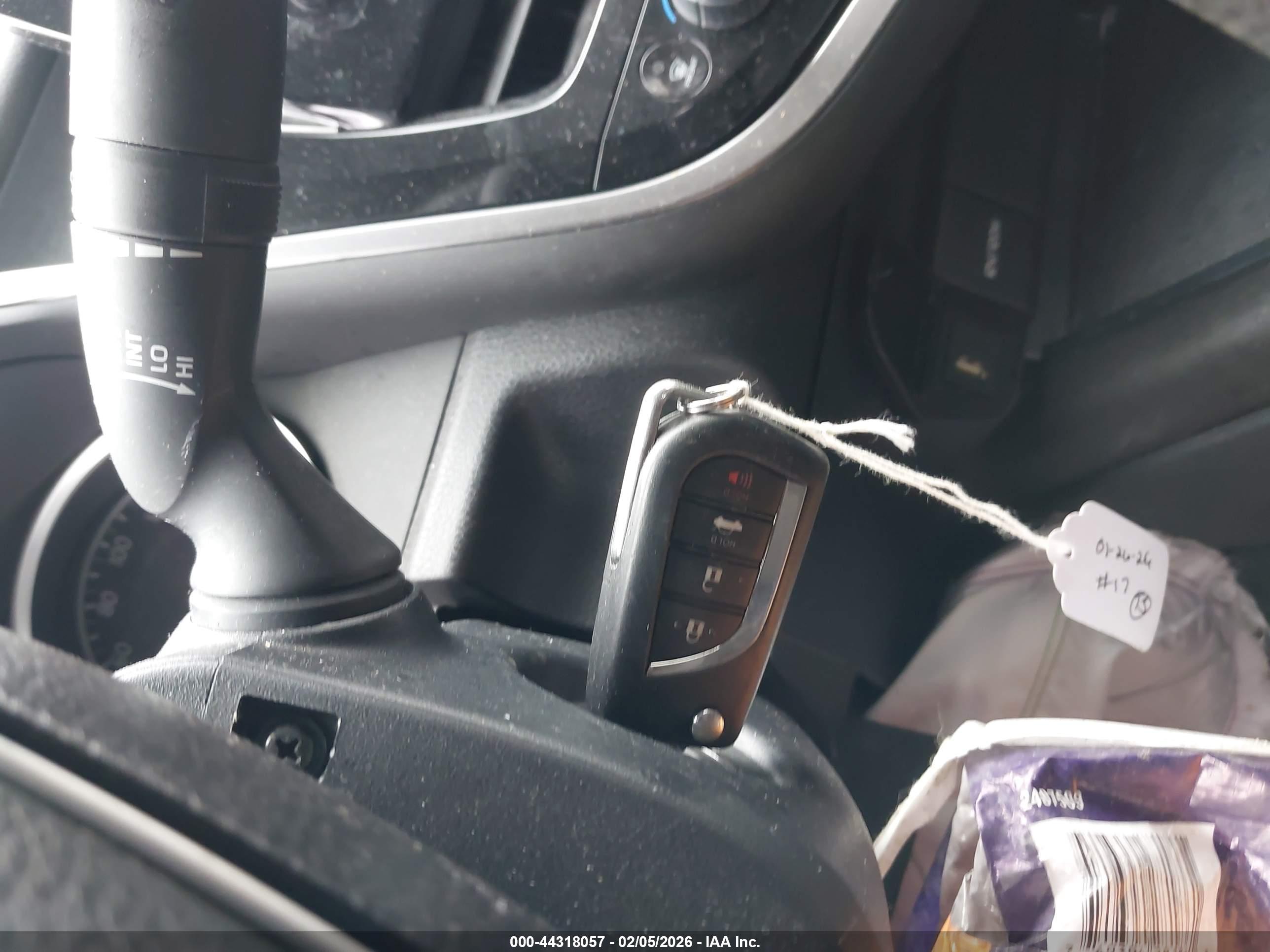 TOYOTA CAMRY image 11