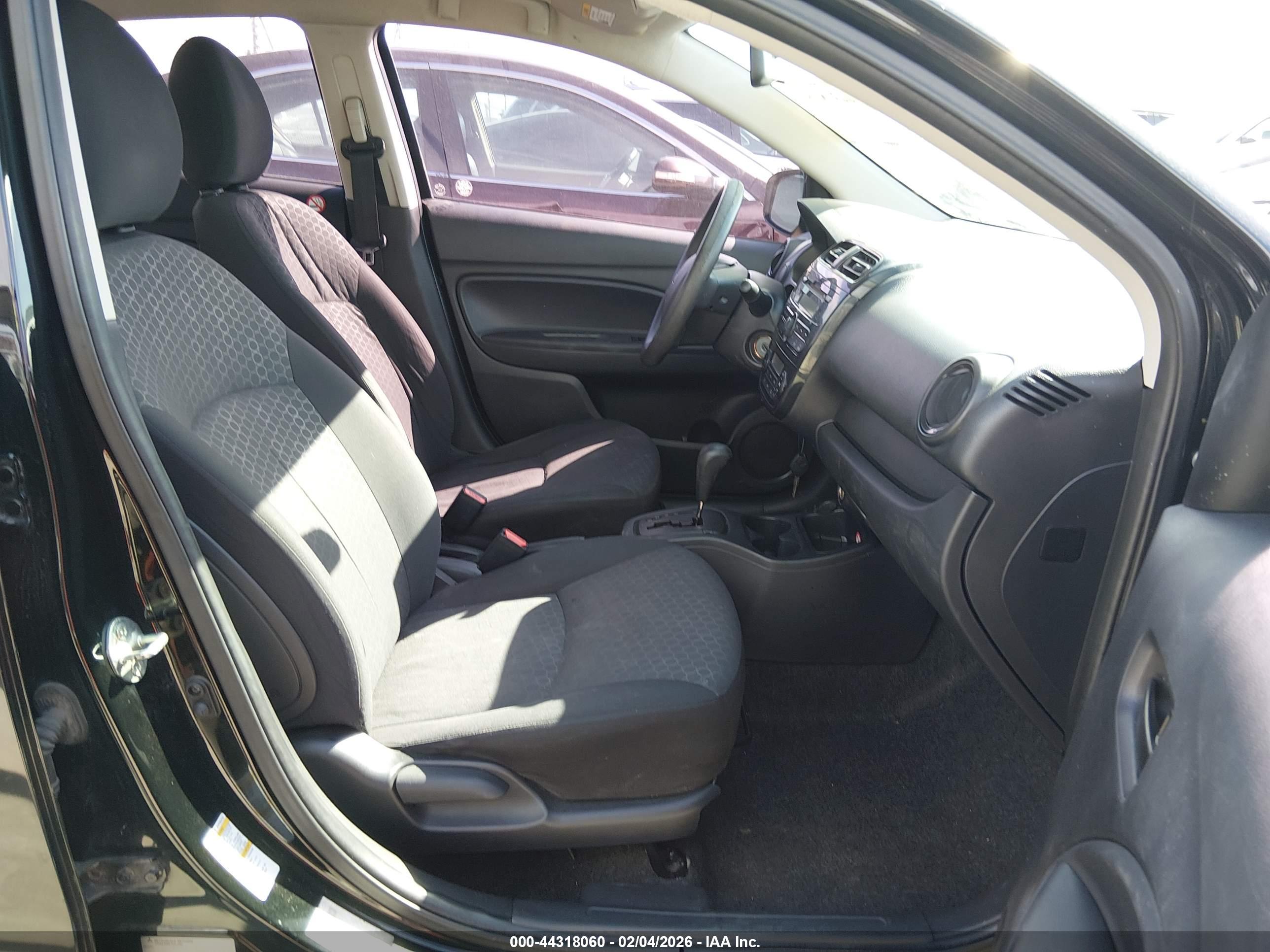 MITSUBISHI MIRAGE image 5