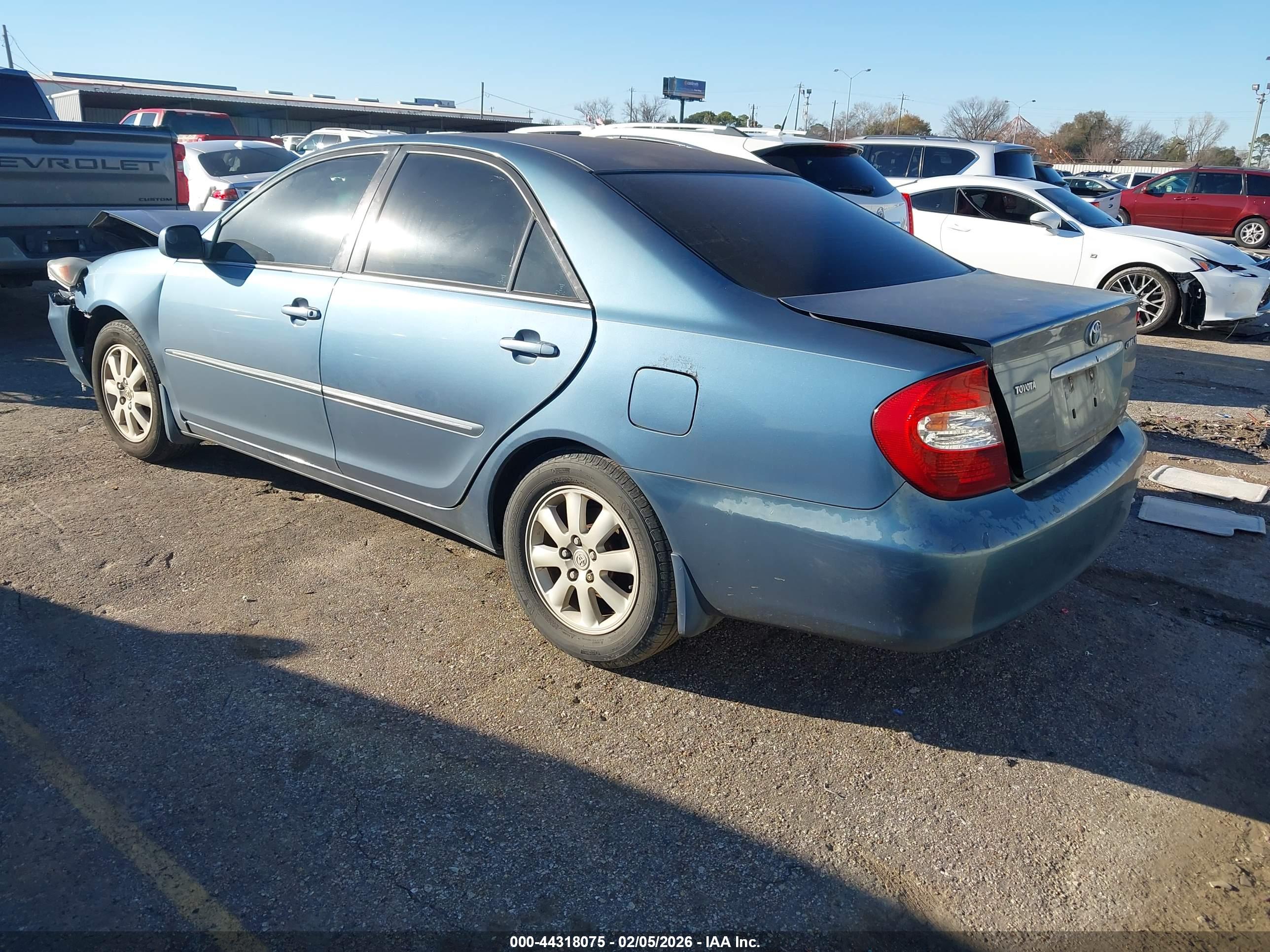 TOYOTA CAMRY image 3