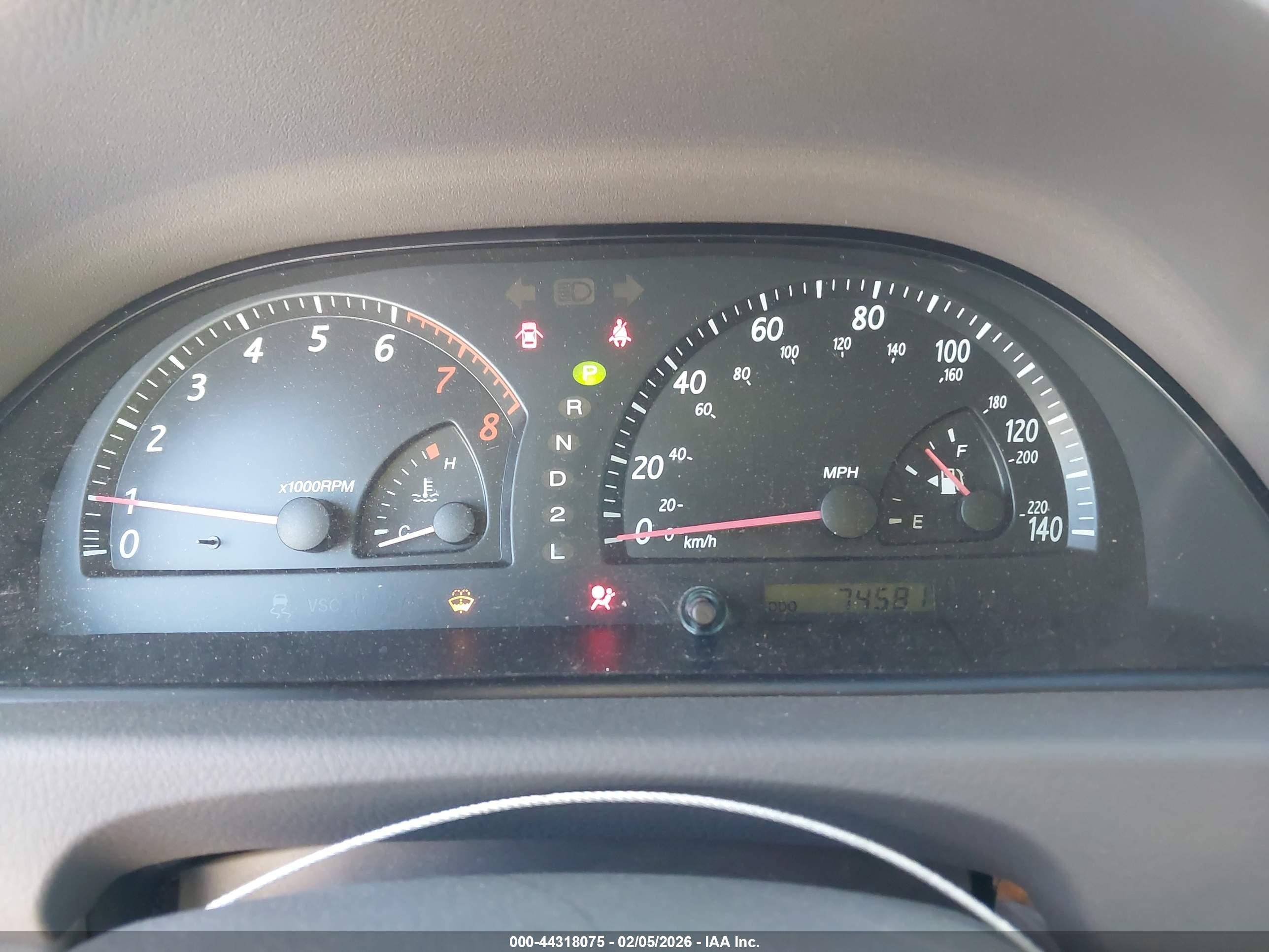 TOYOTA CAMRY image 7