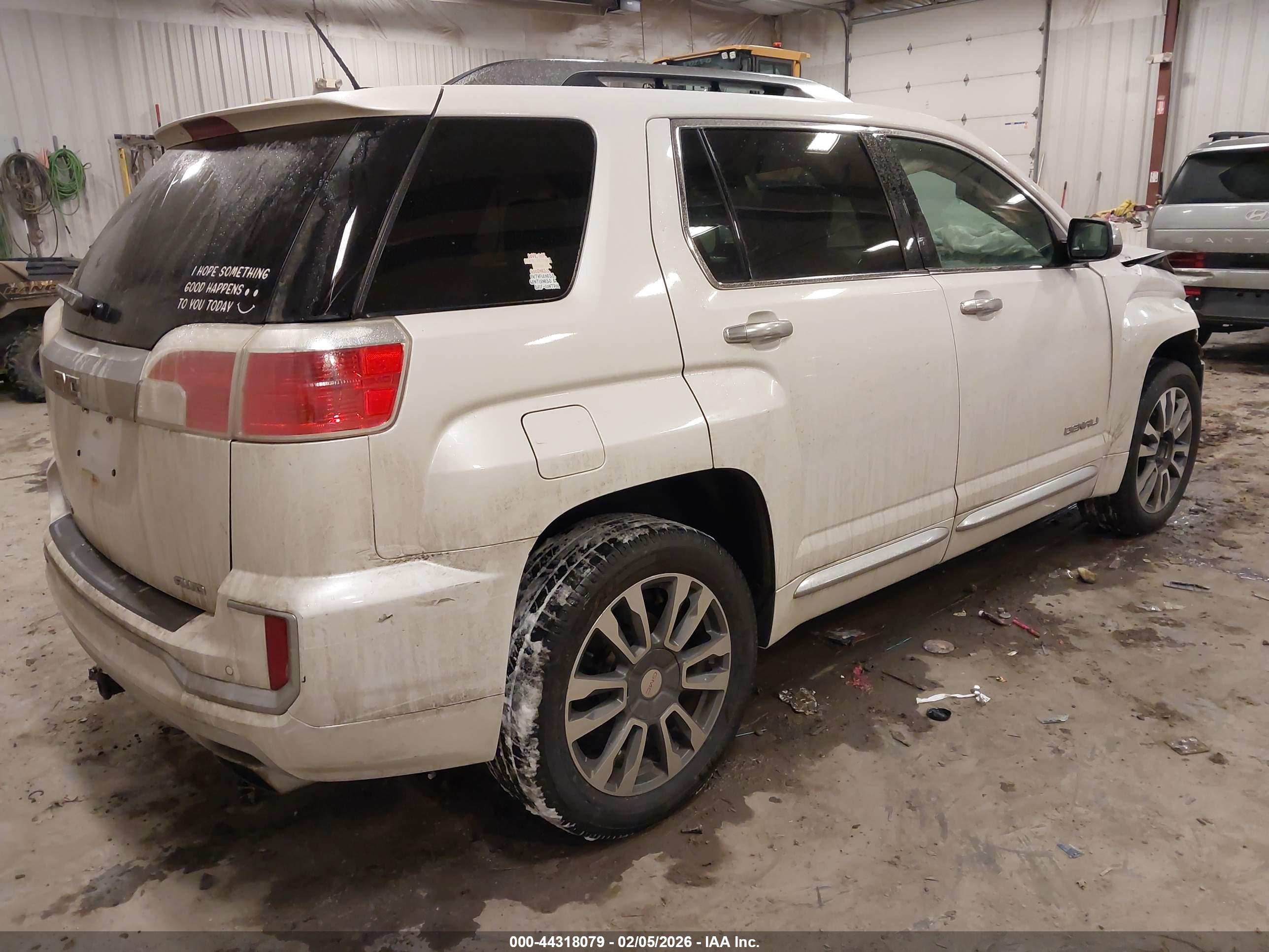 GMC TERRAIN image 4