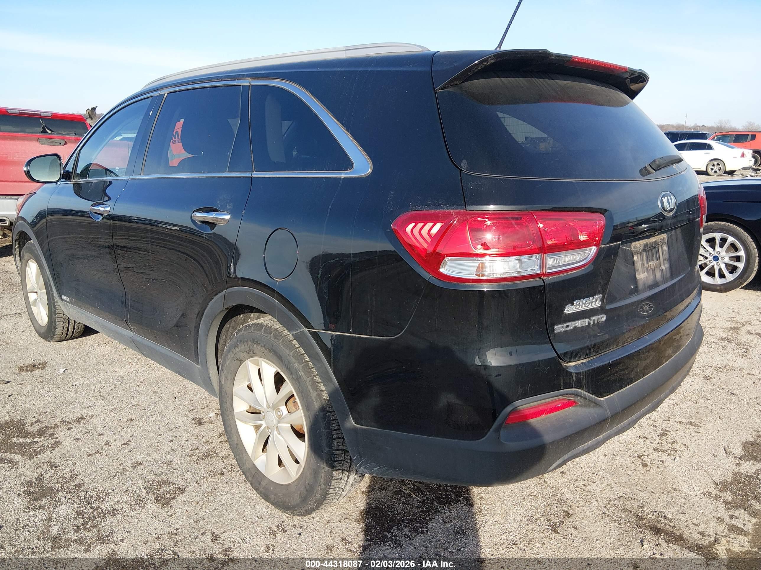 KIA SORENTO image 3