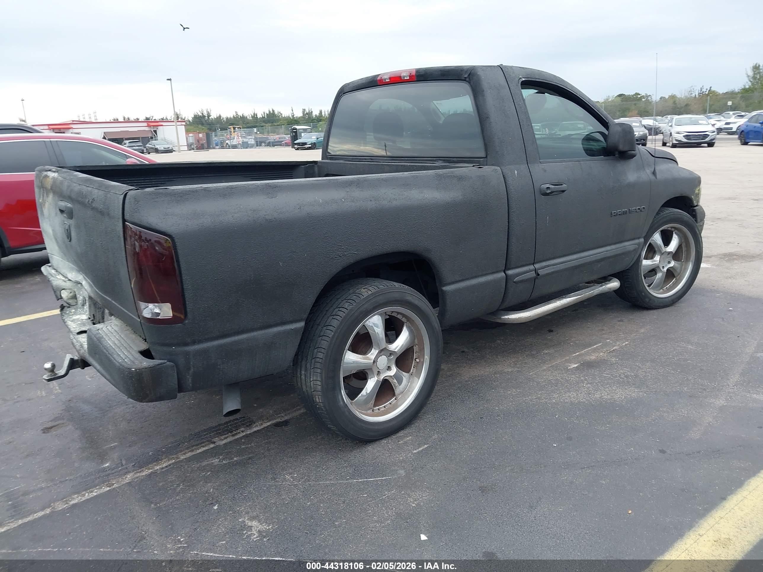 DODGE RAM image 4