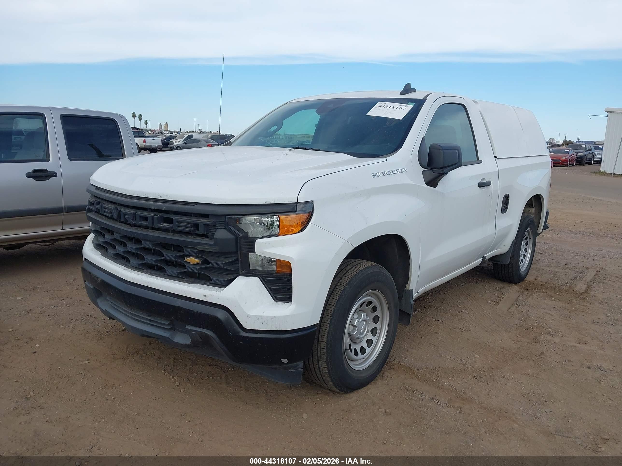 CHEVROLET SILVERADO image 2