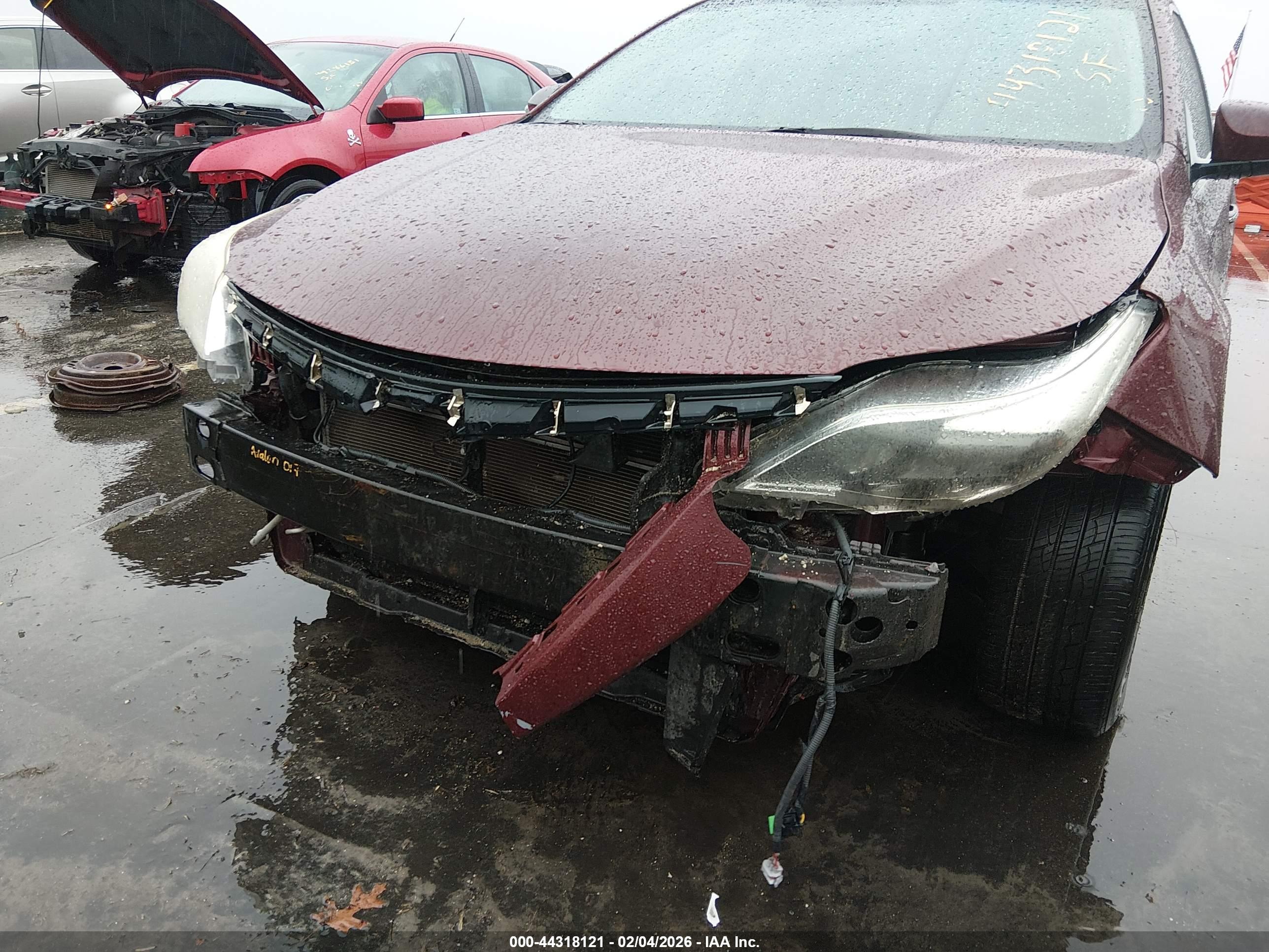 TOYOTA AVALON image 6