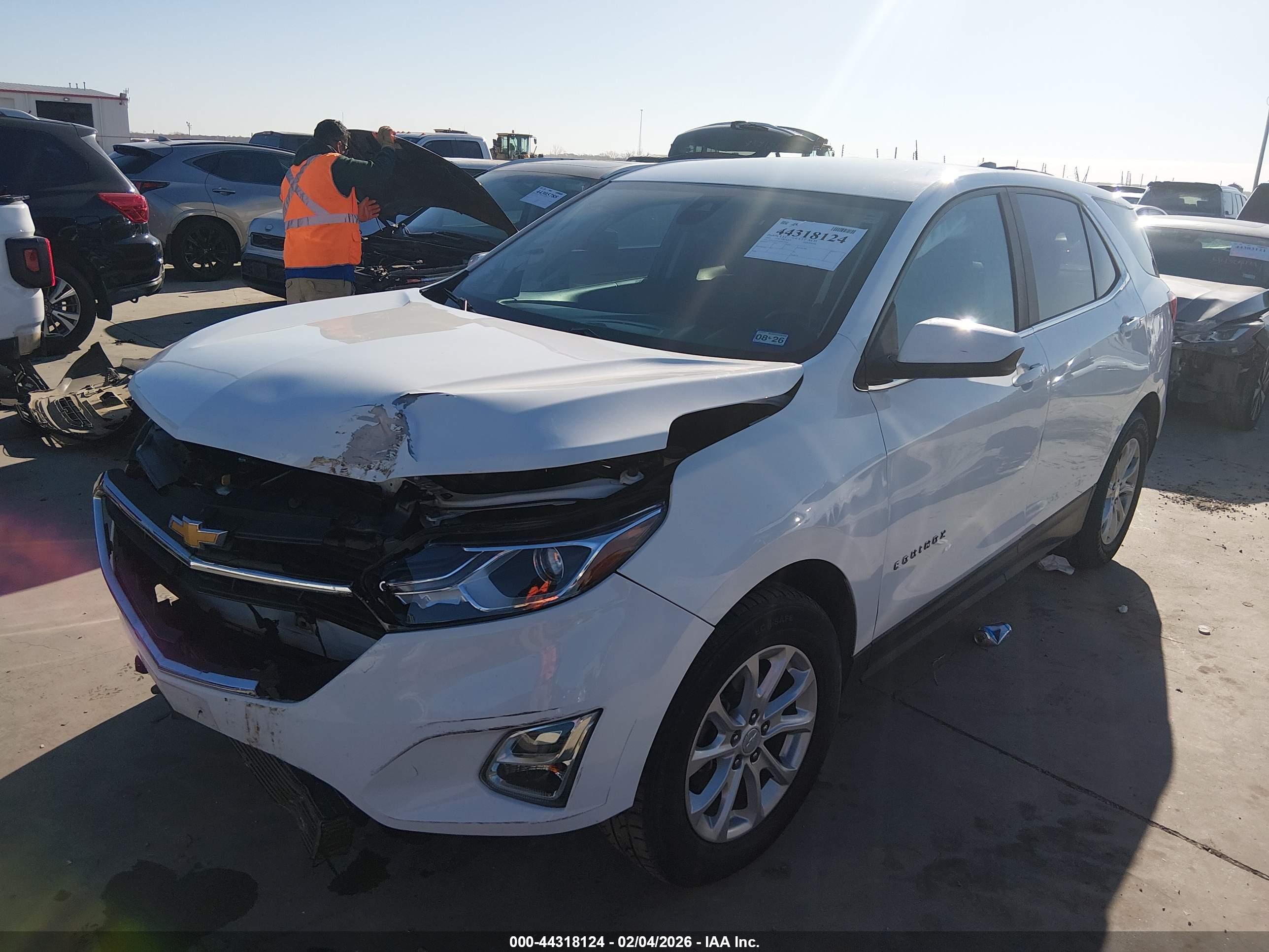 CHEVROLET EQUINOX image 2