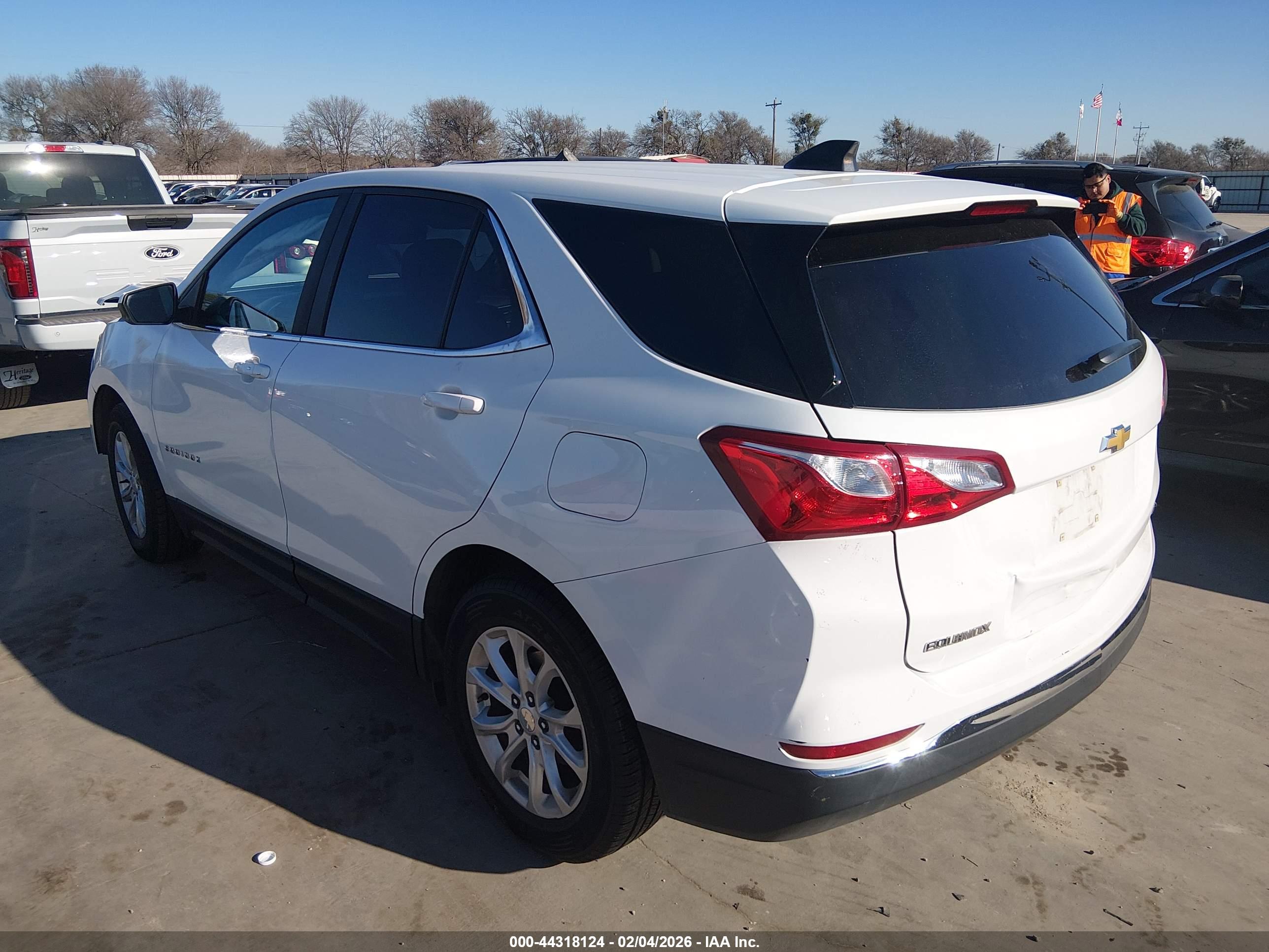 CHEVROLET EQUINOX image 3