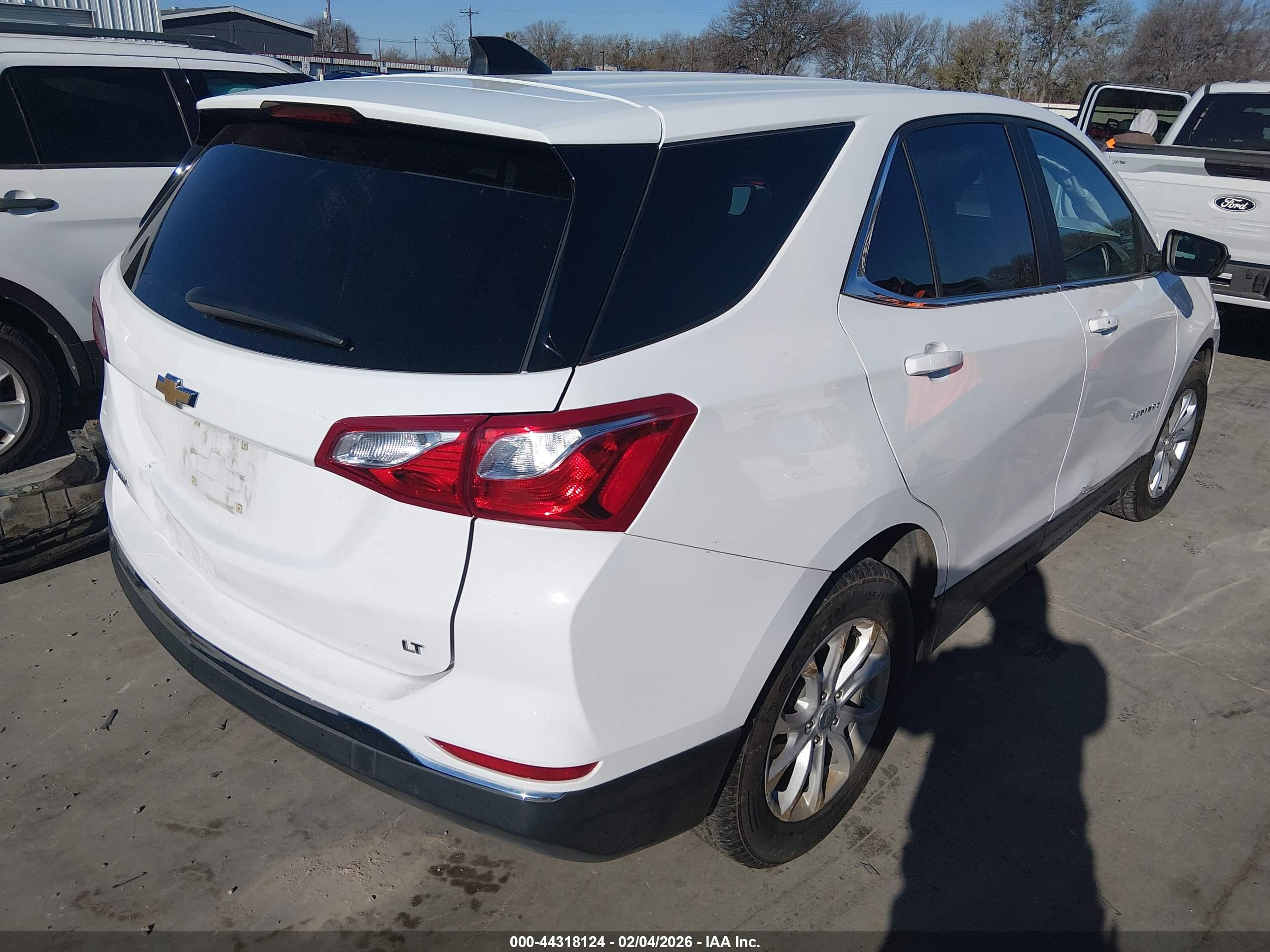 CHEVROLET EQUINOX image 4