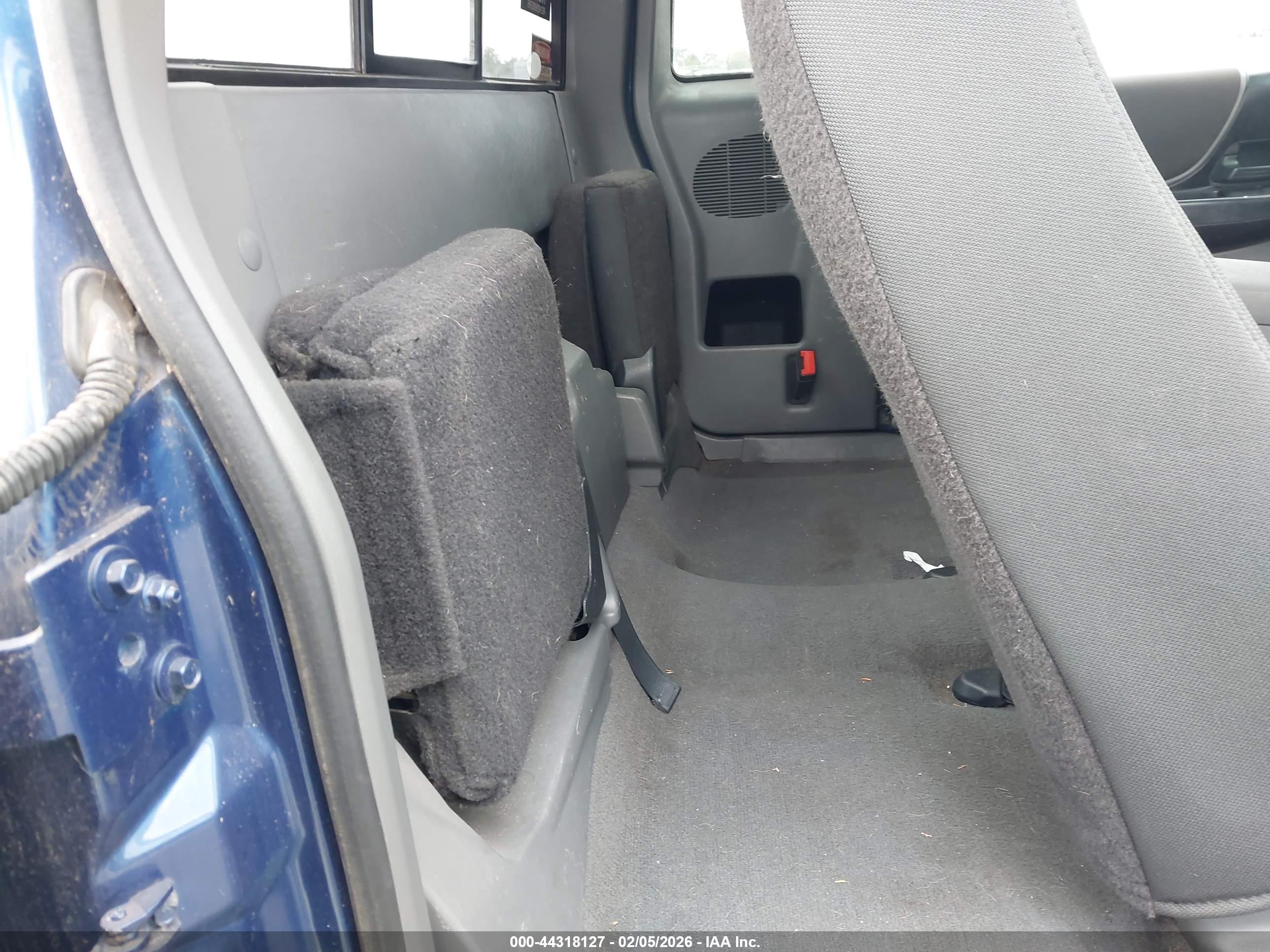 FORD RANGER image 8