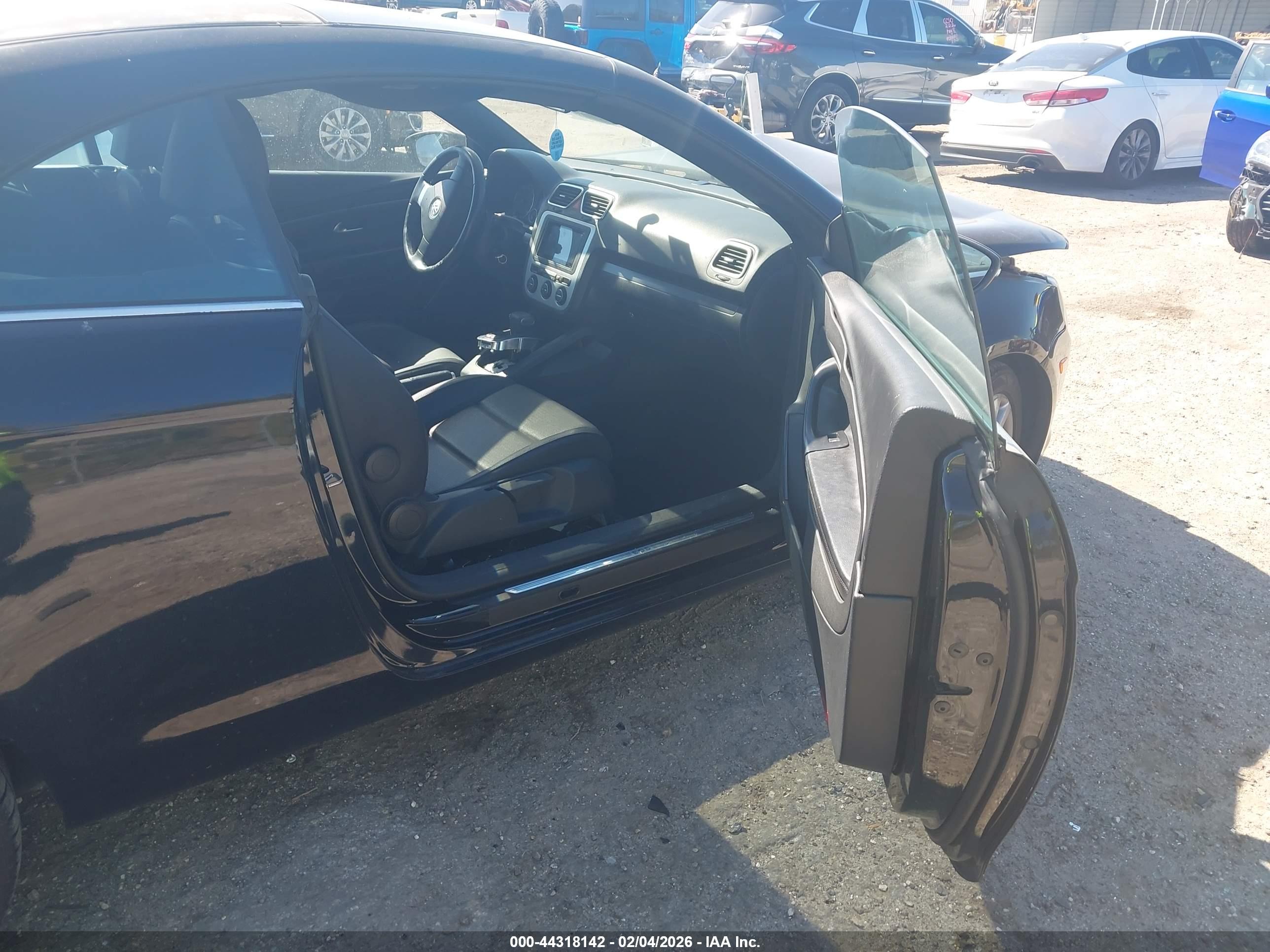 VOLKSWAGEN EOS image 5