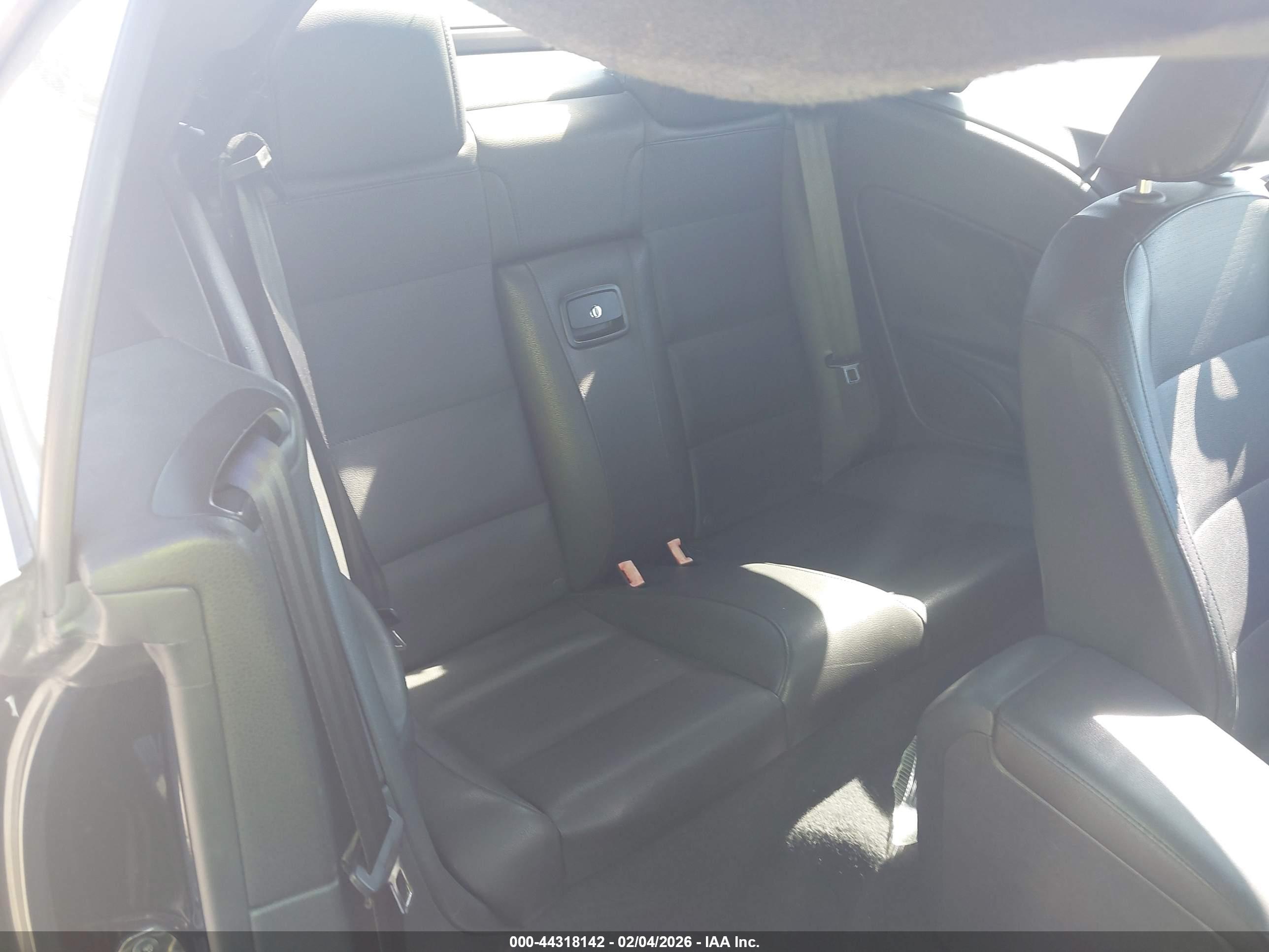 VOLKSWAGEN EOS image 8