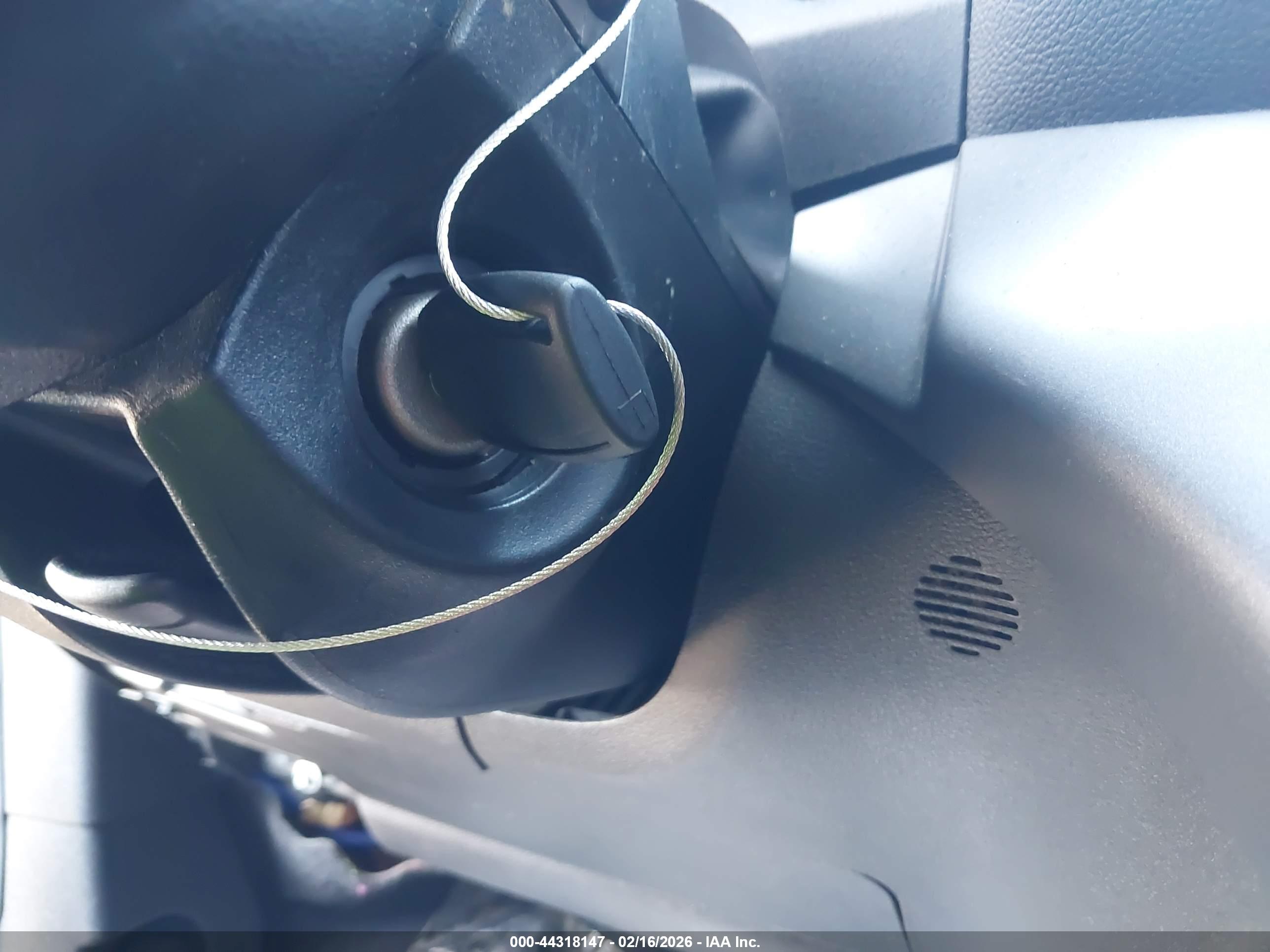 FORD ESCAPE image 11