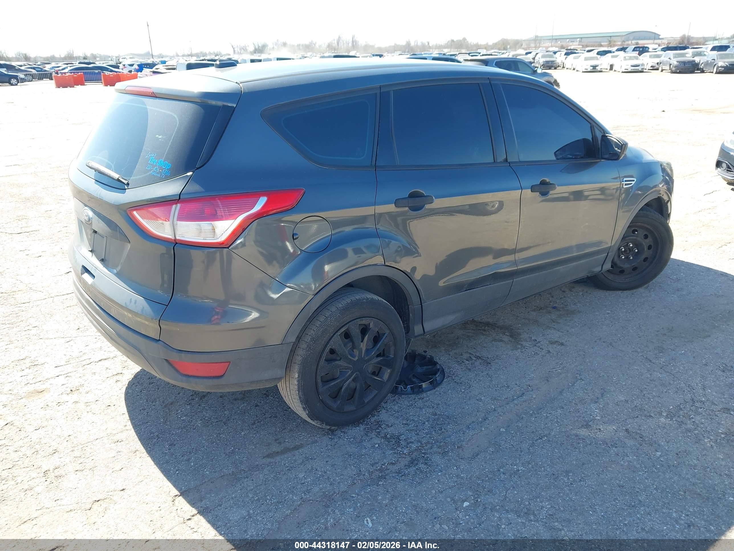 FORD ESCAPE image 4
