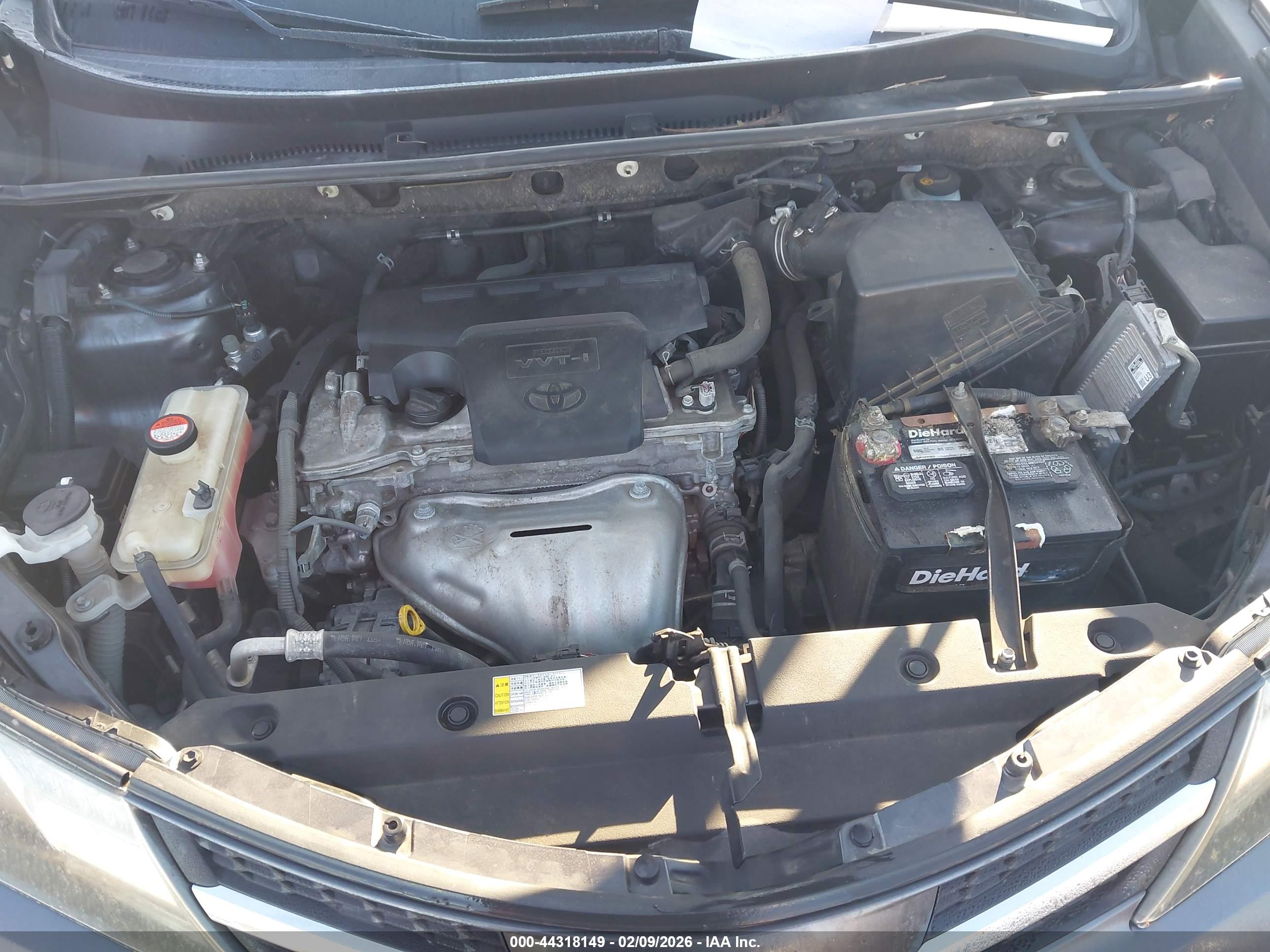 TOYOTA RAV4 image 10