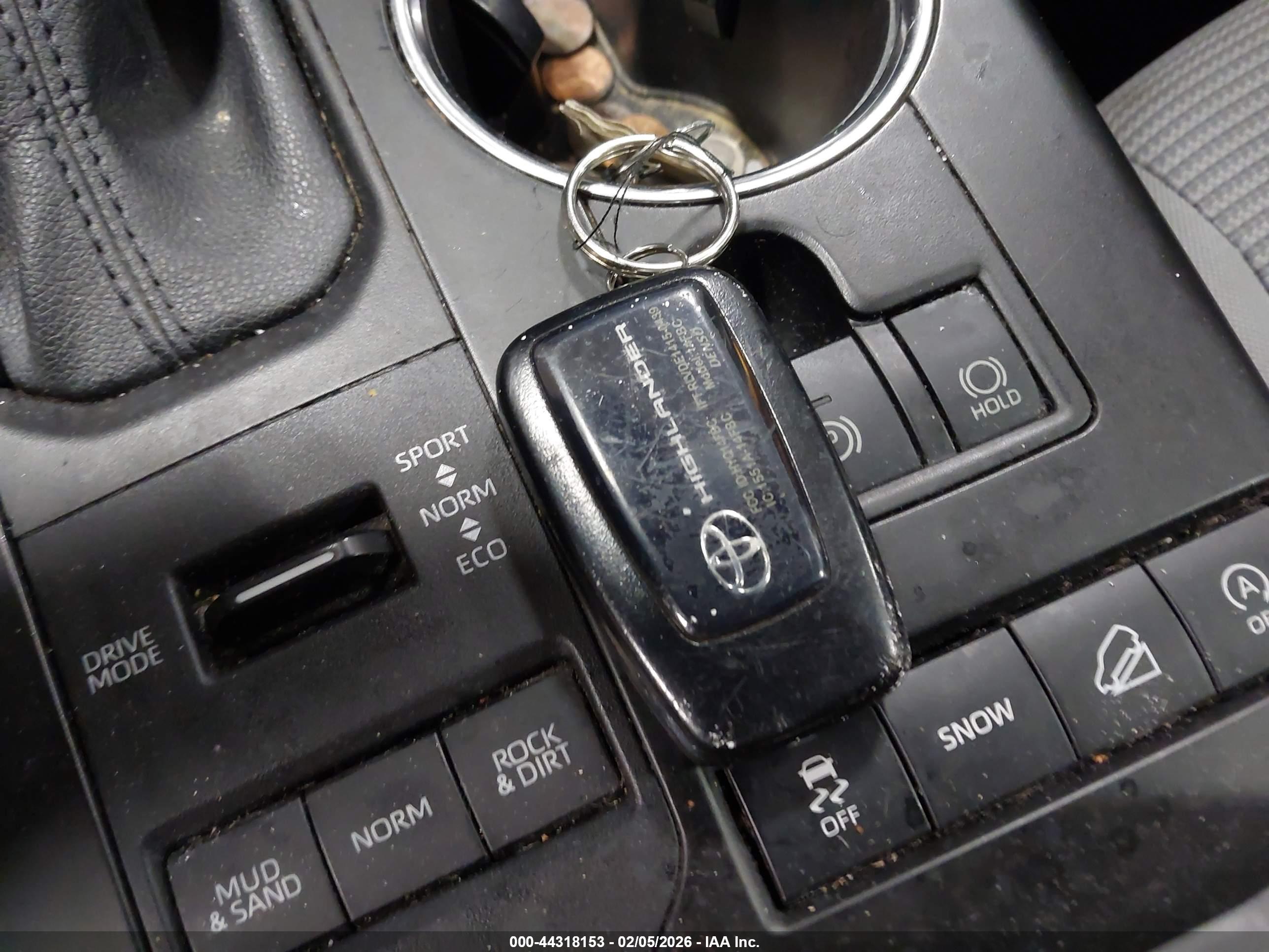 TOYOTA HIGHLANDER image 11