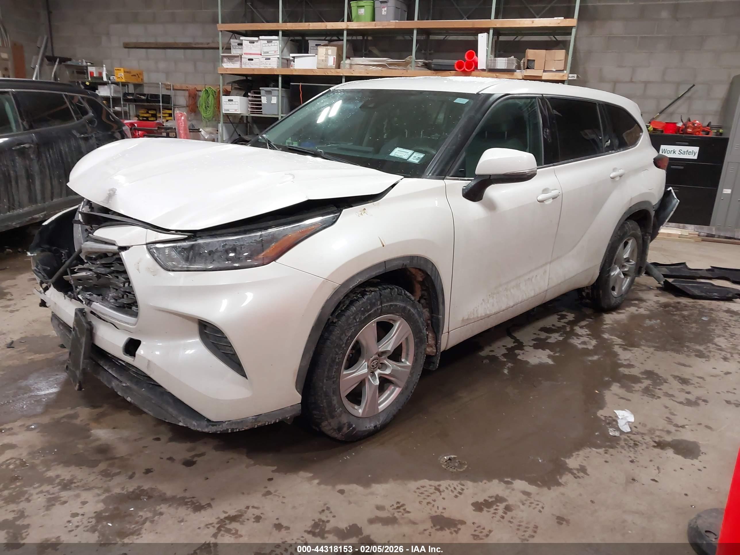 TOYOTA HIGHLANDER image 2