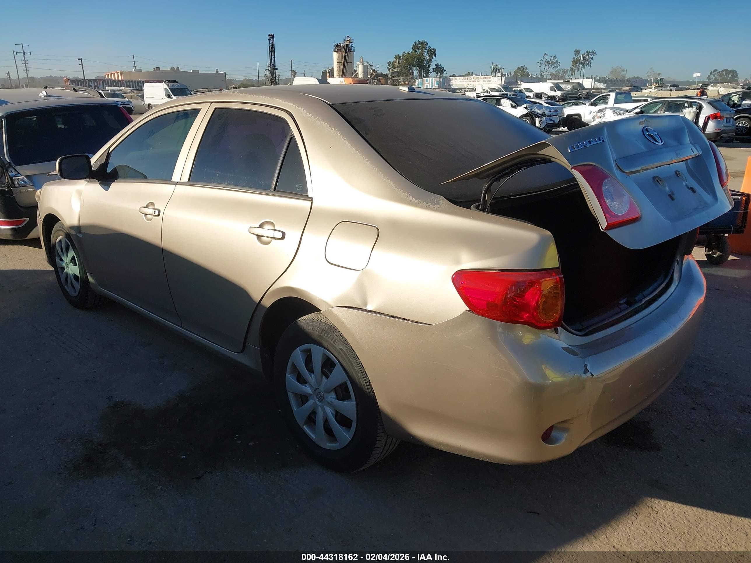 TOYOTA COROLLA image 3