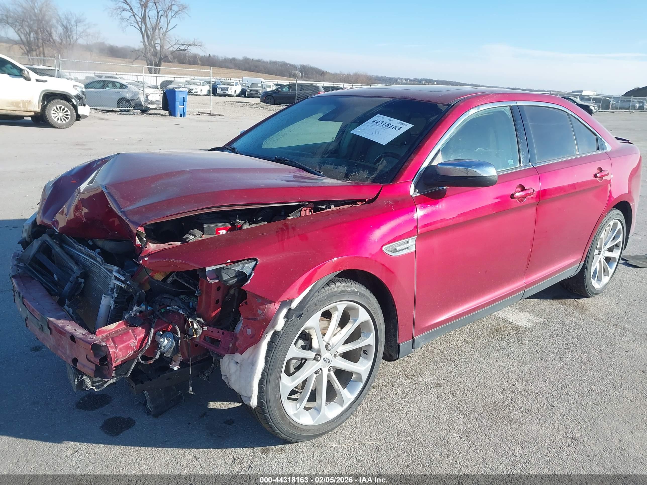 FORD TAURUS image 2