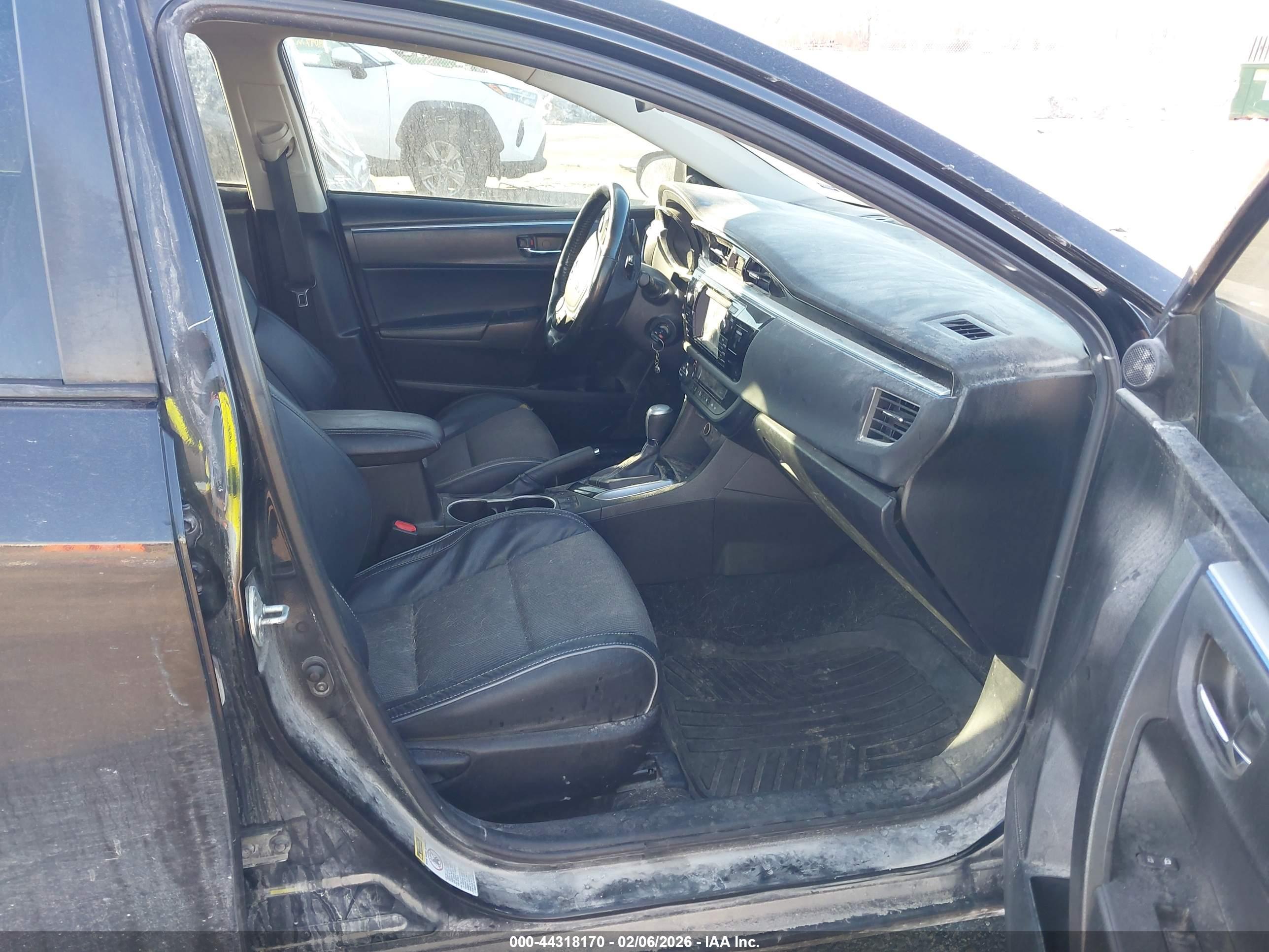 TOYOTA COROLLA image 5
