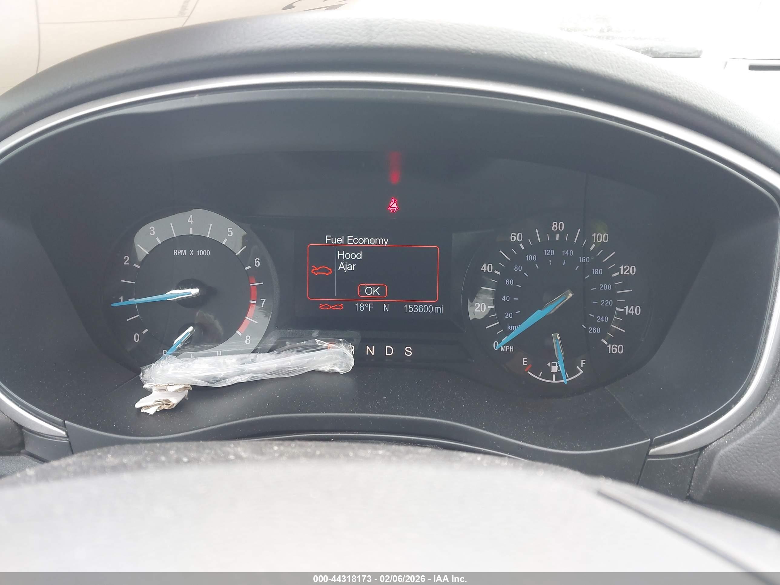 FORD FUSION image 7