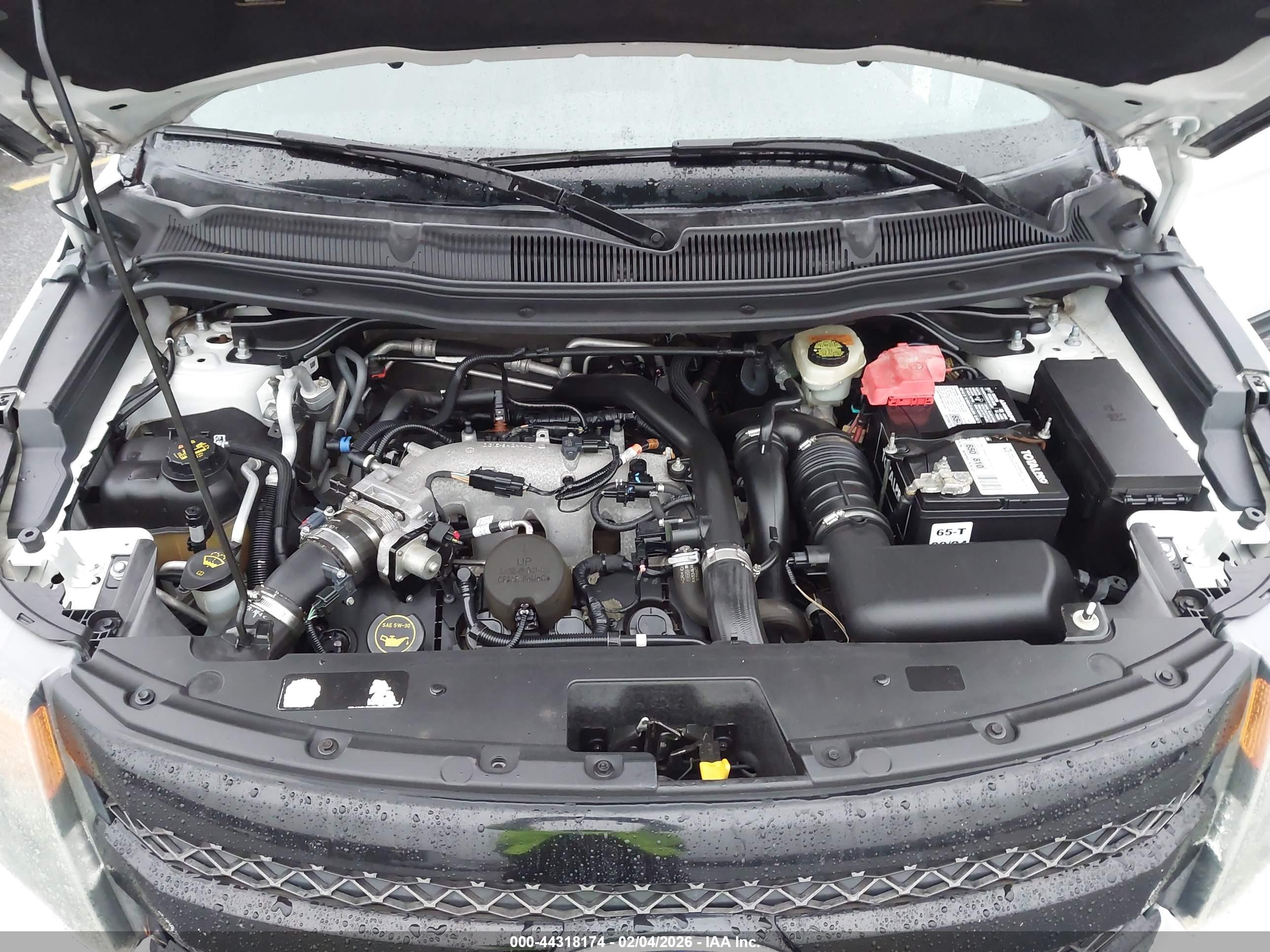 FORD EXPLORER image 10