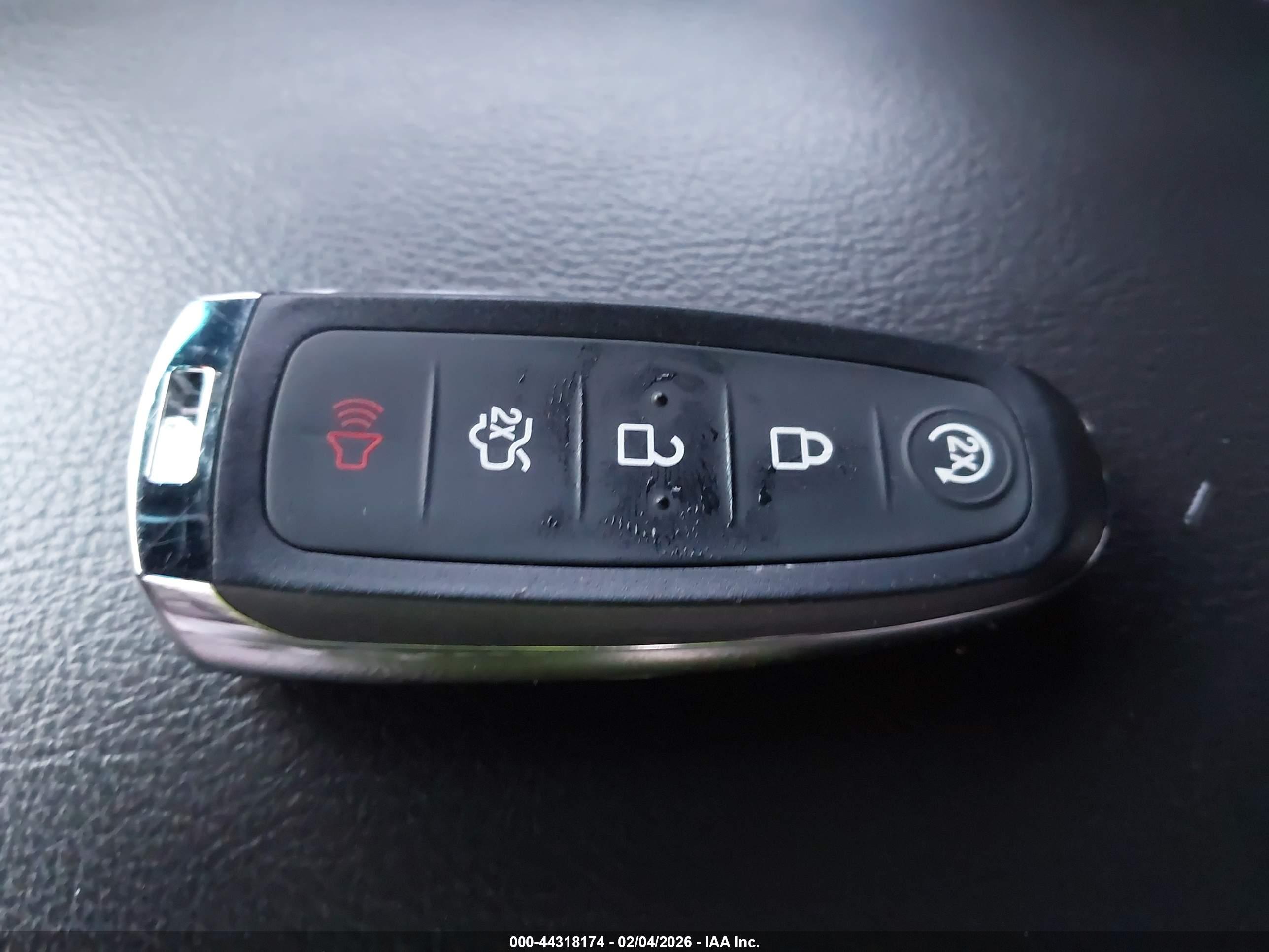FORD EXPLORER image 11