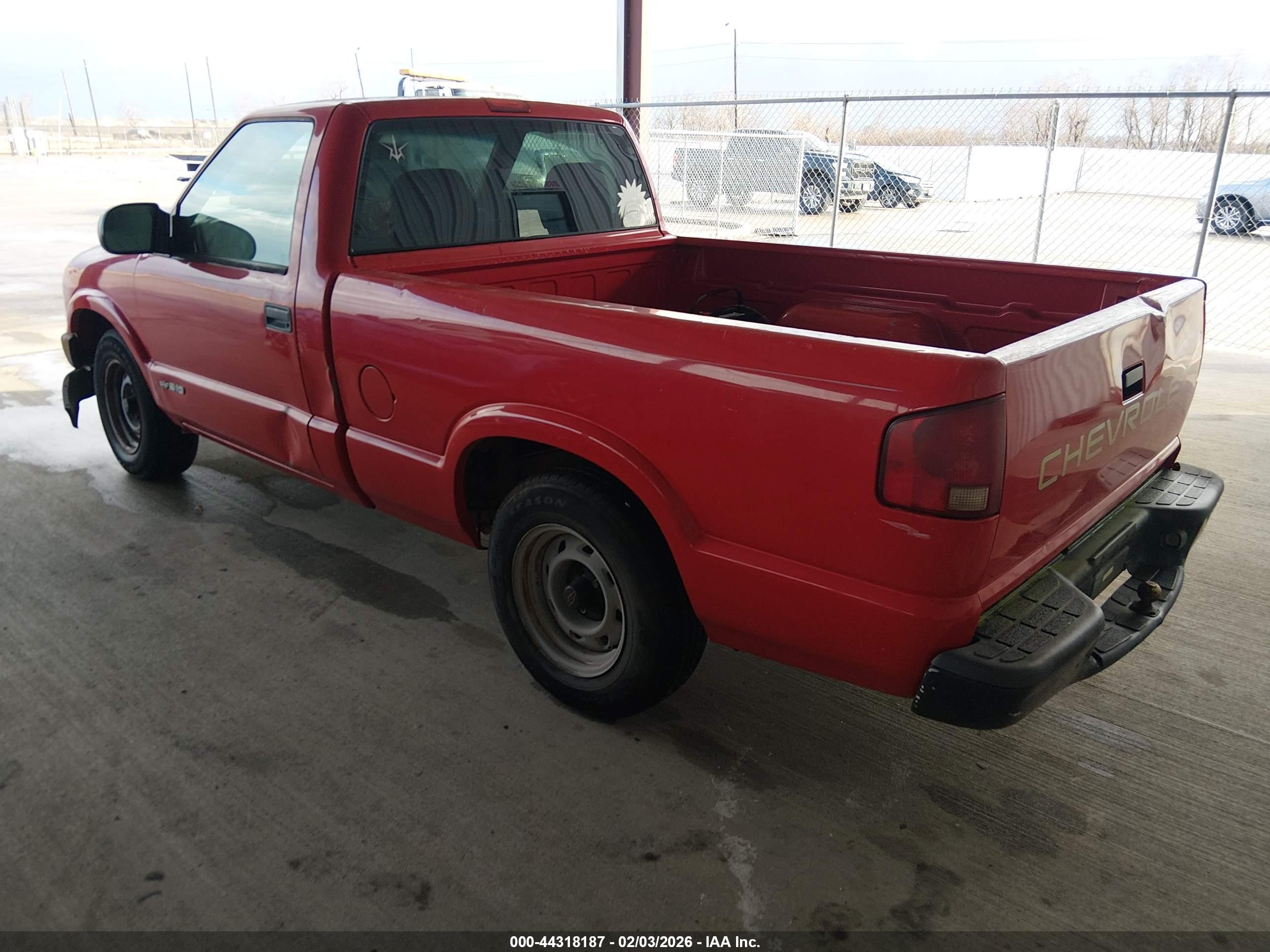 CHEVROLET S-10 image 3